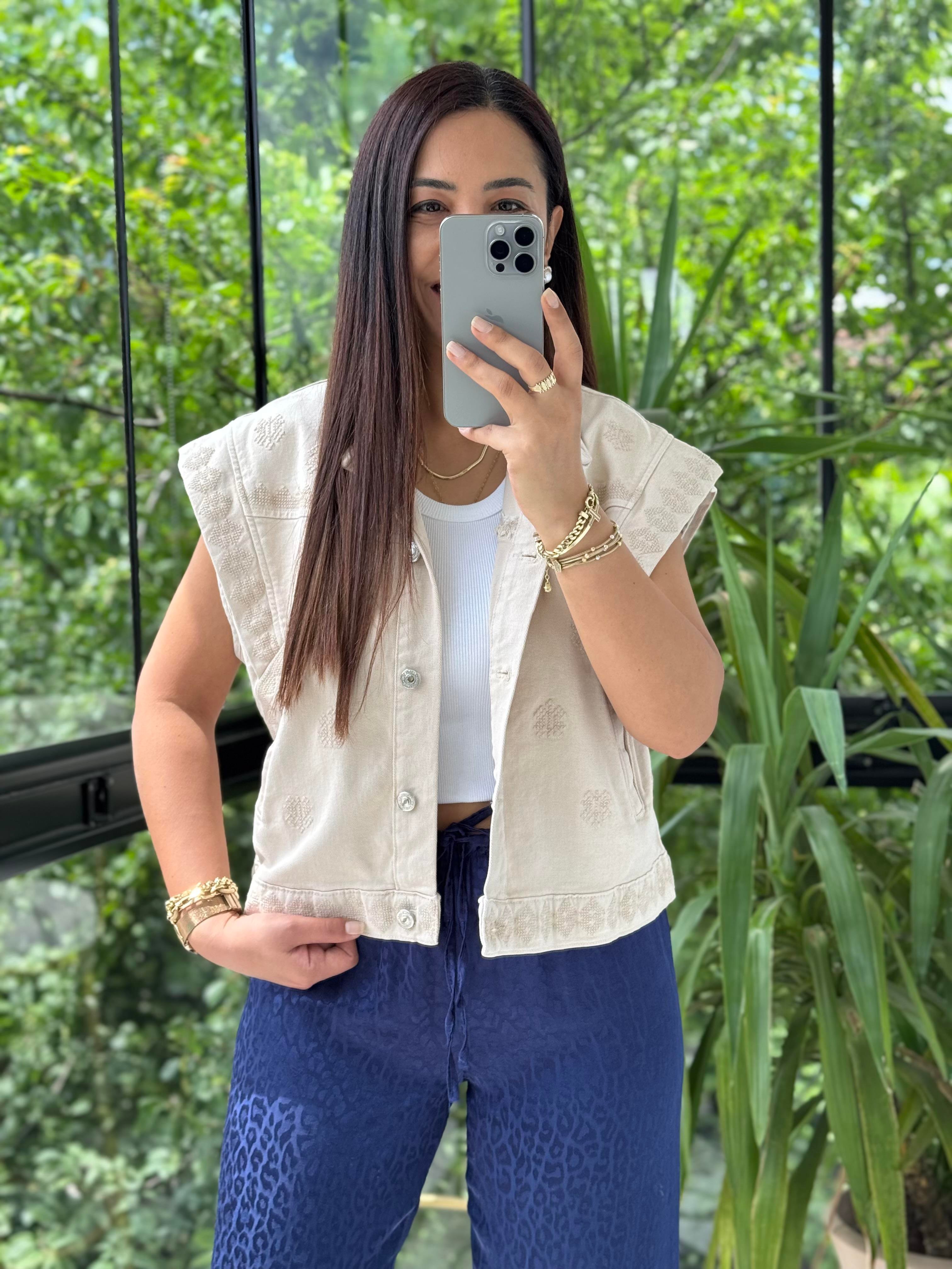 Nakışlı Yelek Bej