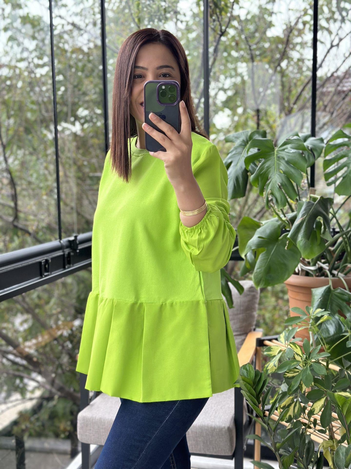 Neon Yeşil Kol Uçları Lastikli Poplin Kumaş Detaylı Sweat