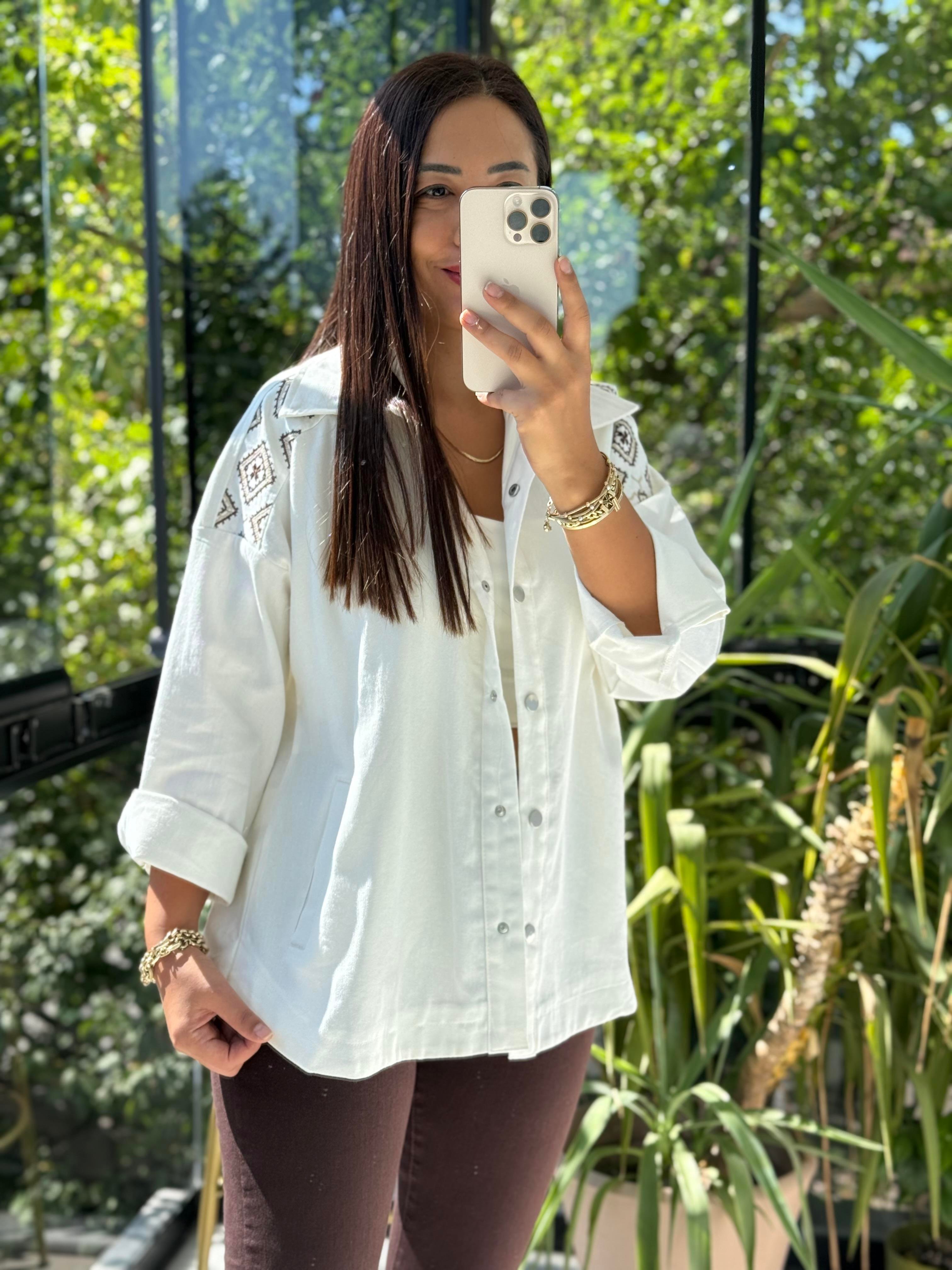 Omuz İşlemeli Gabardin Ceket Beyaz