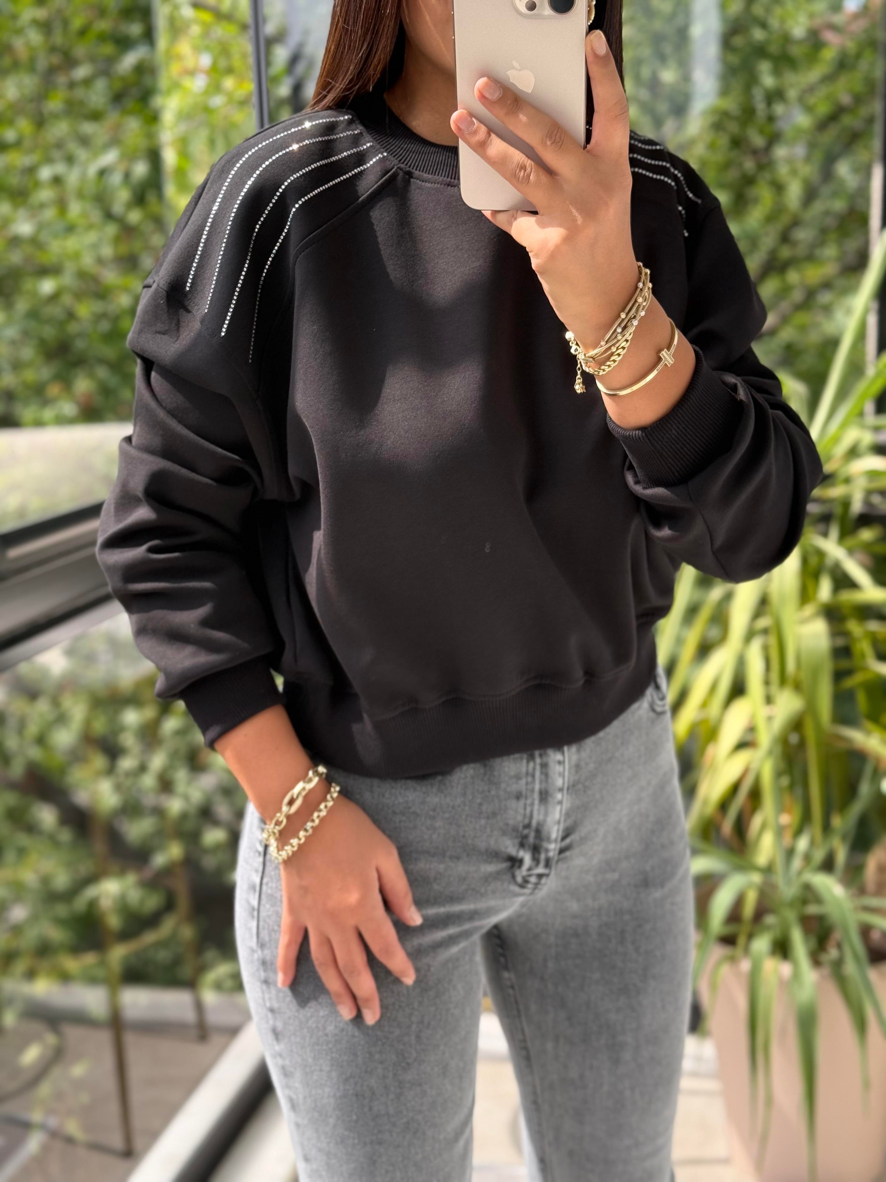 Omzu Sıra Taşlı Sweatshirt Siyah