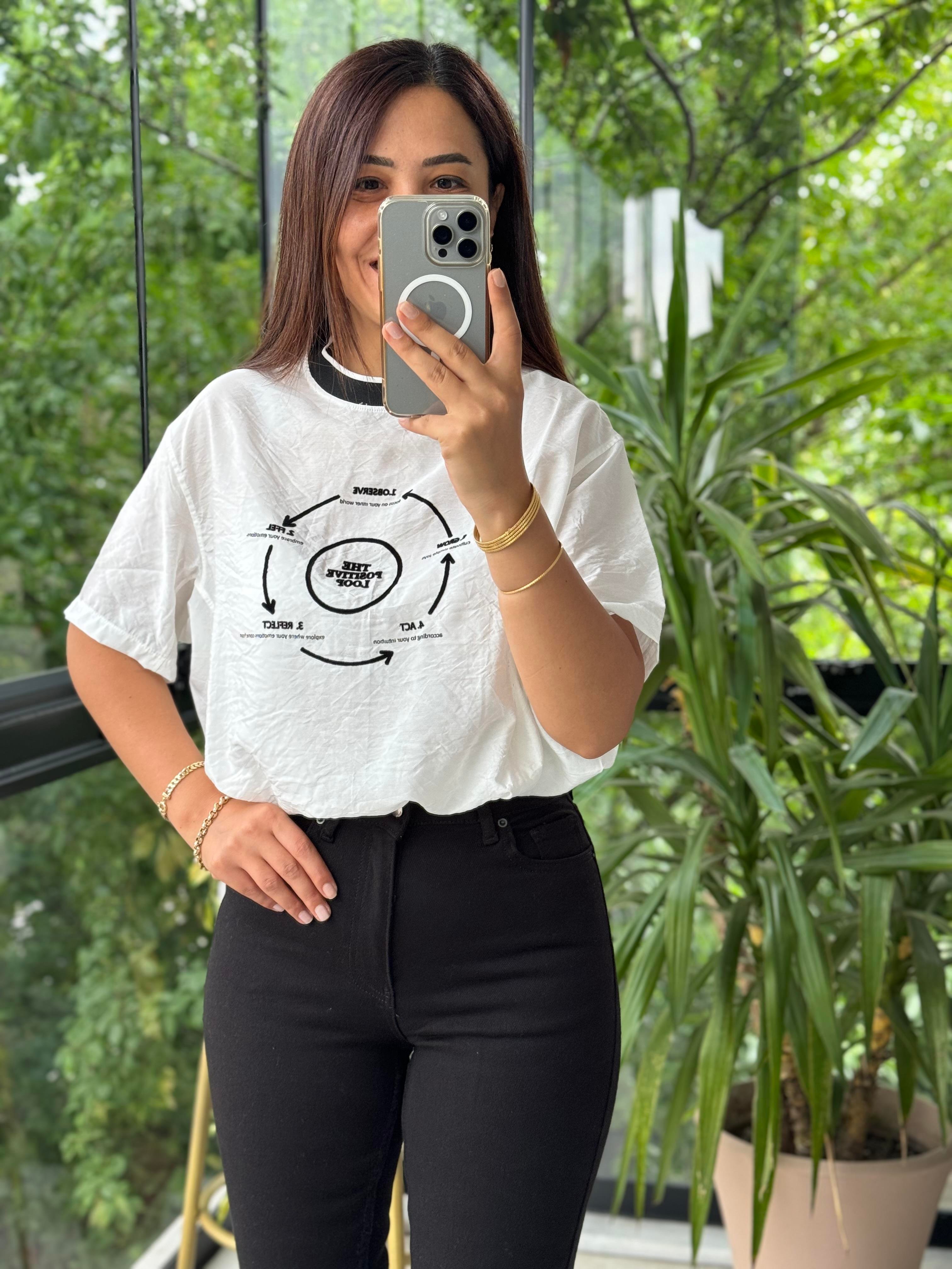 Önü Baskılı Tasarım Tişört Beyaz