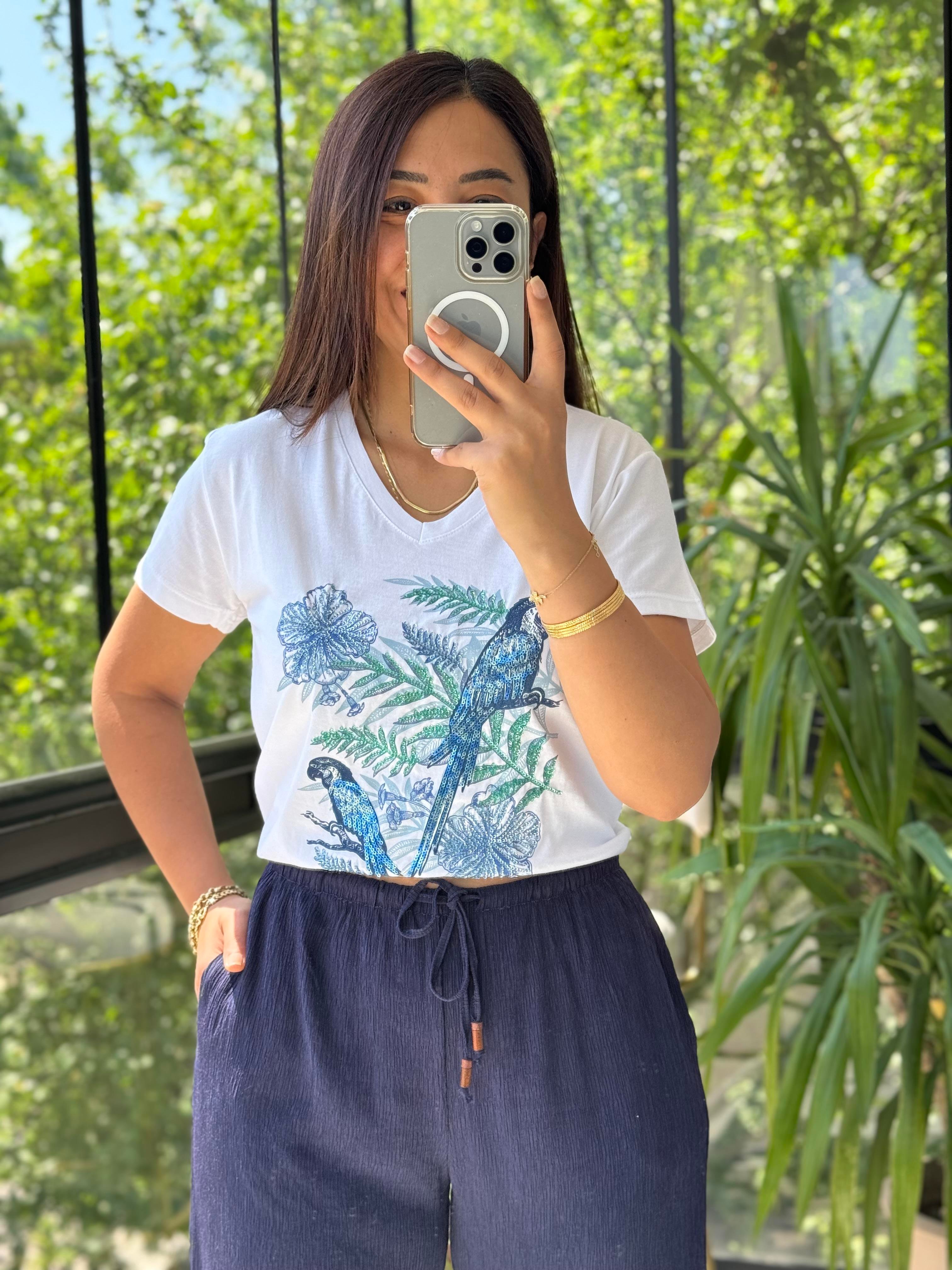 Pamuklu Tişört Çiçekli Papağanlı