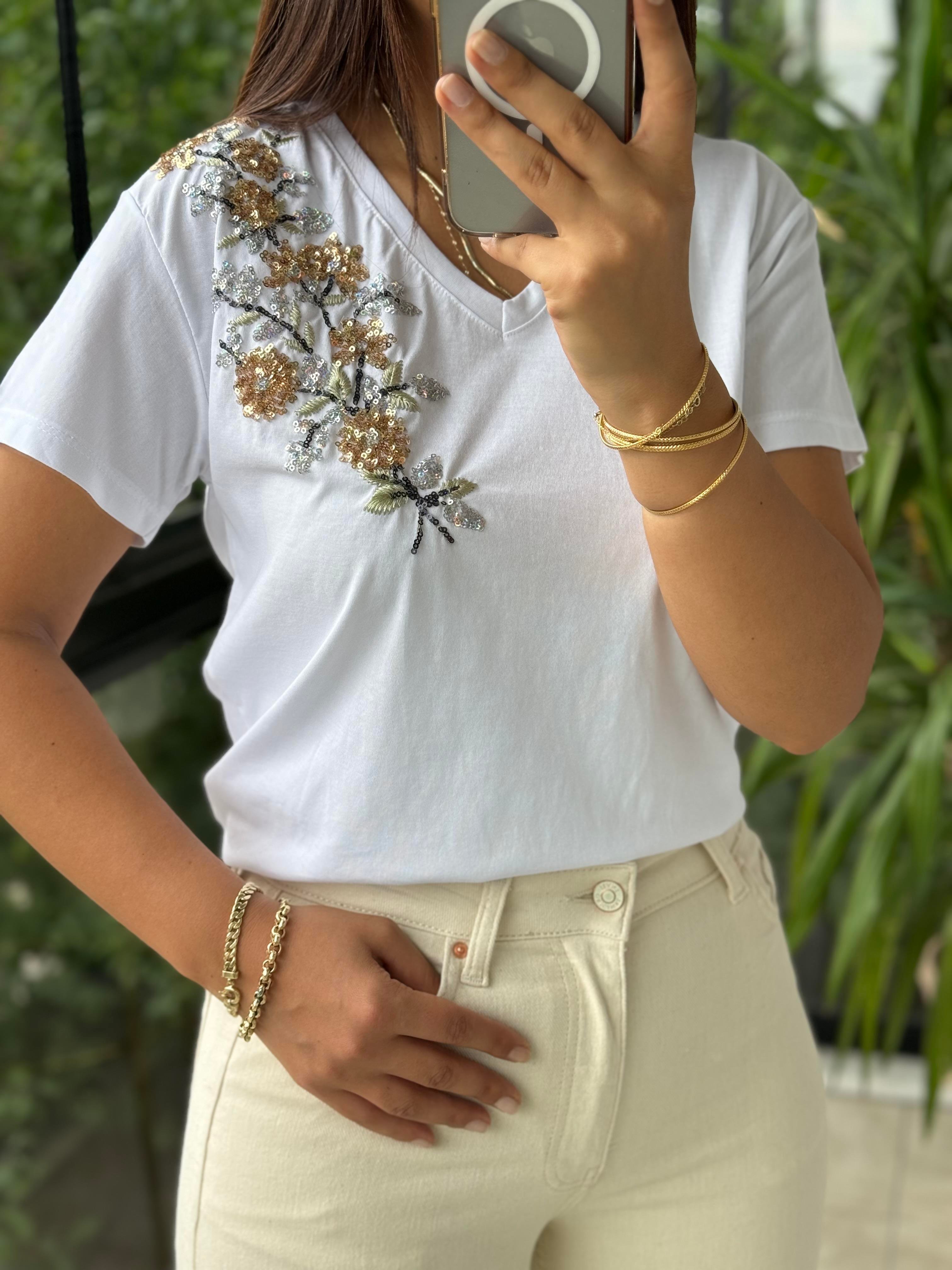 Pamuklu Tişört Omuz İşlemeli