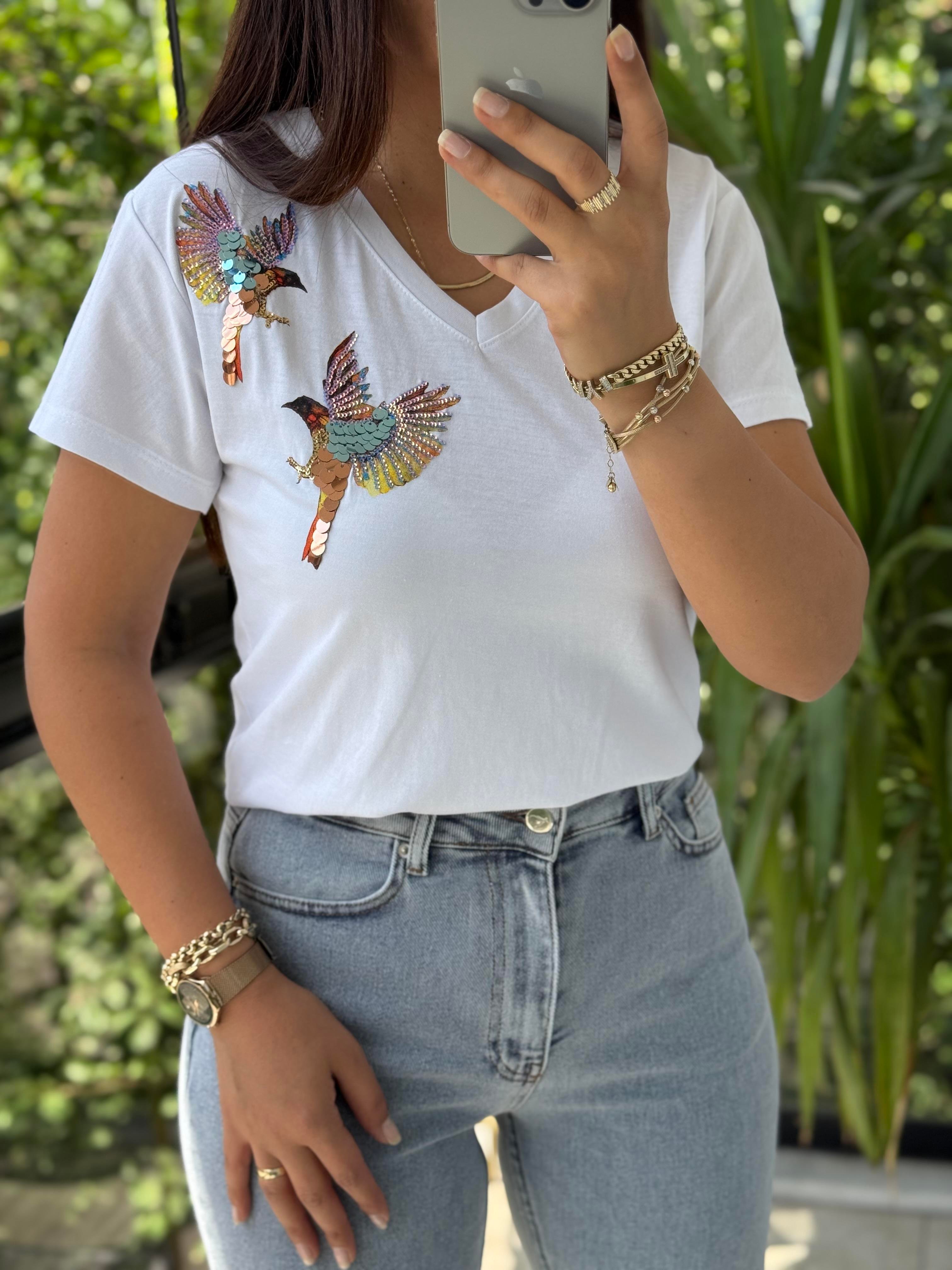 Pamuklu Tişört Omzu Kuş Detaylı