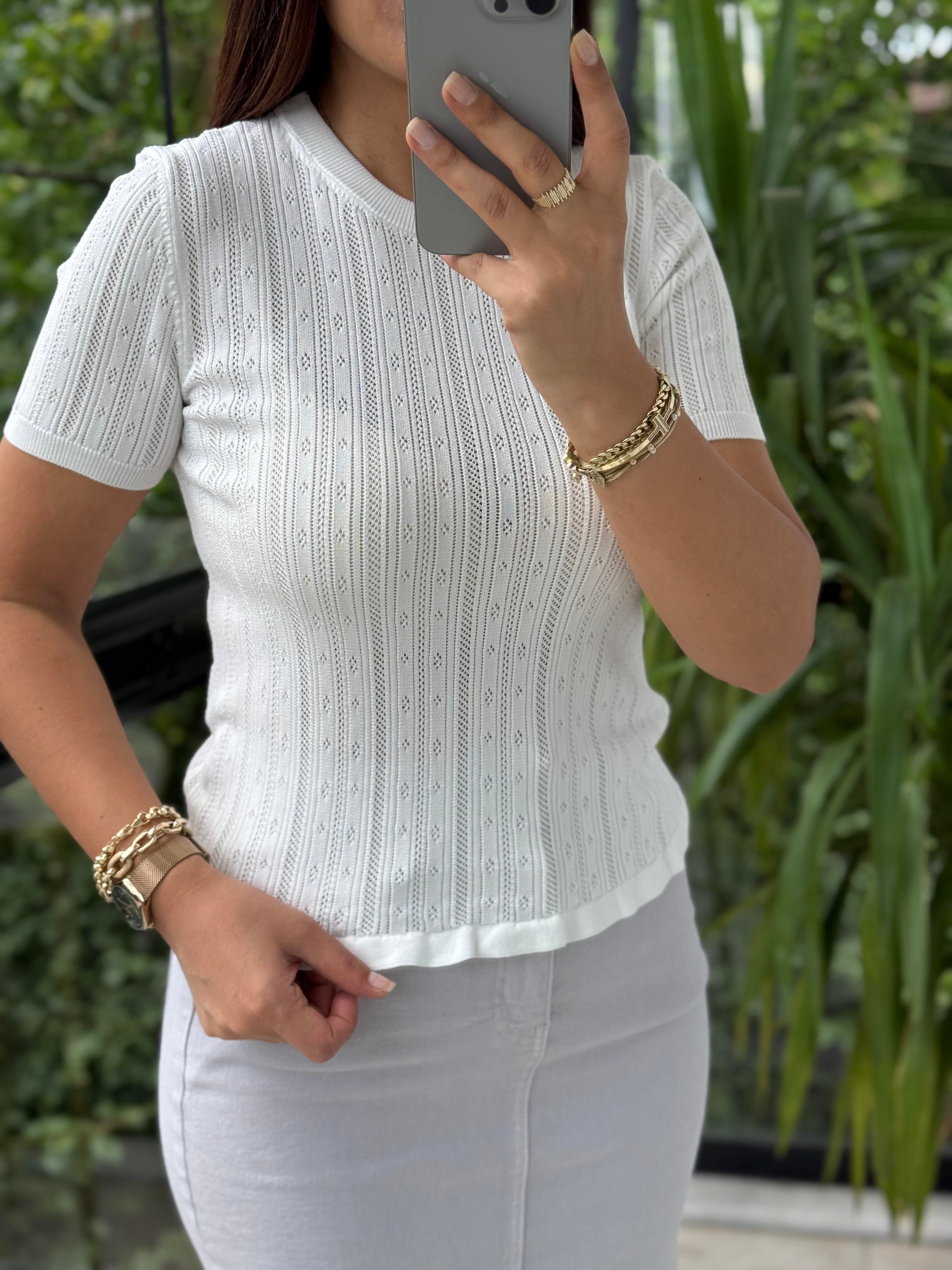 Polo Yaka Ajurlu Fırfırlı Bluz Beyaz