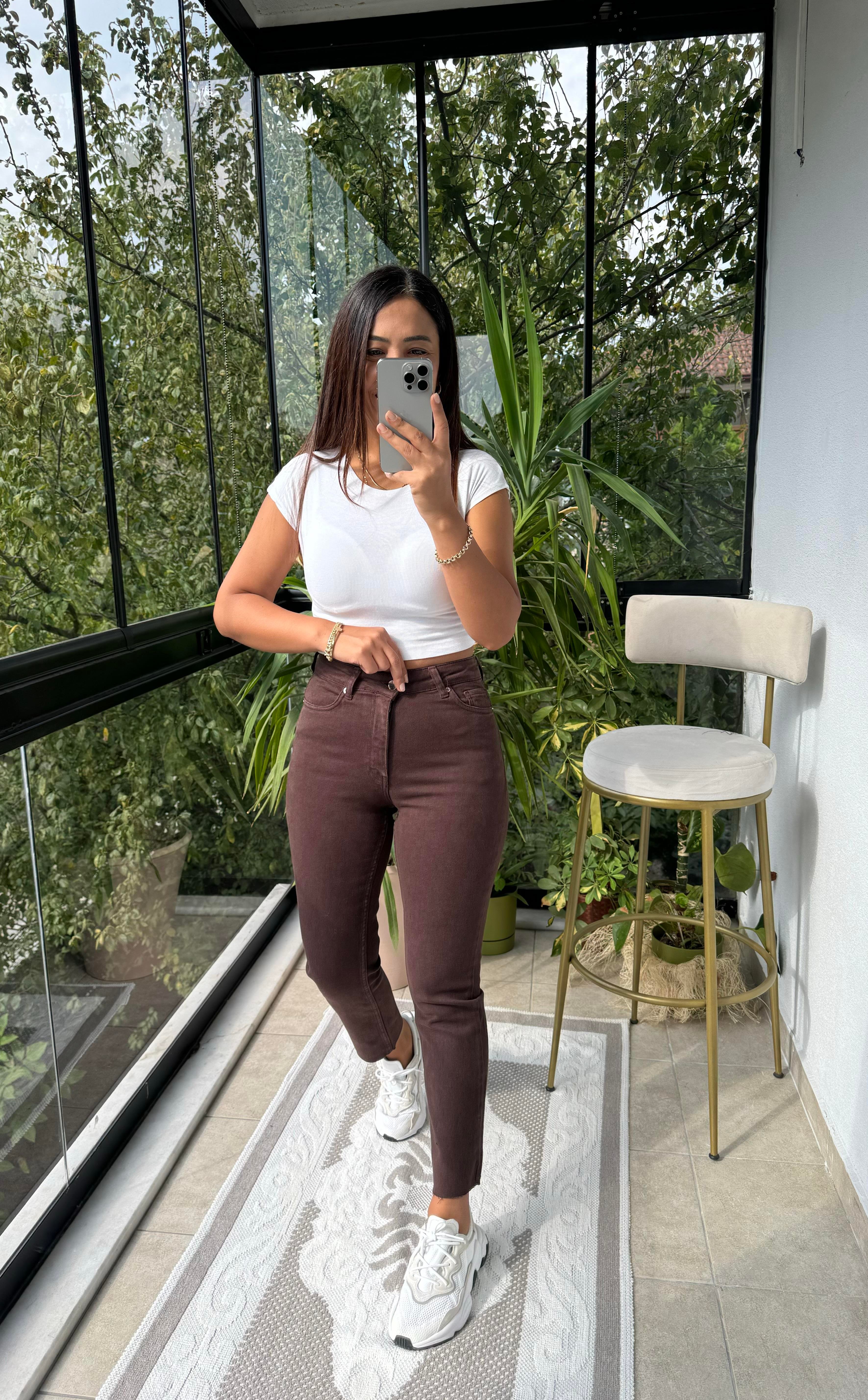 Premium Kalite Kesik Paça Jean Kahve