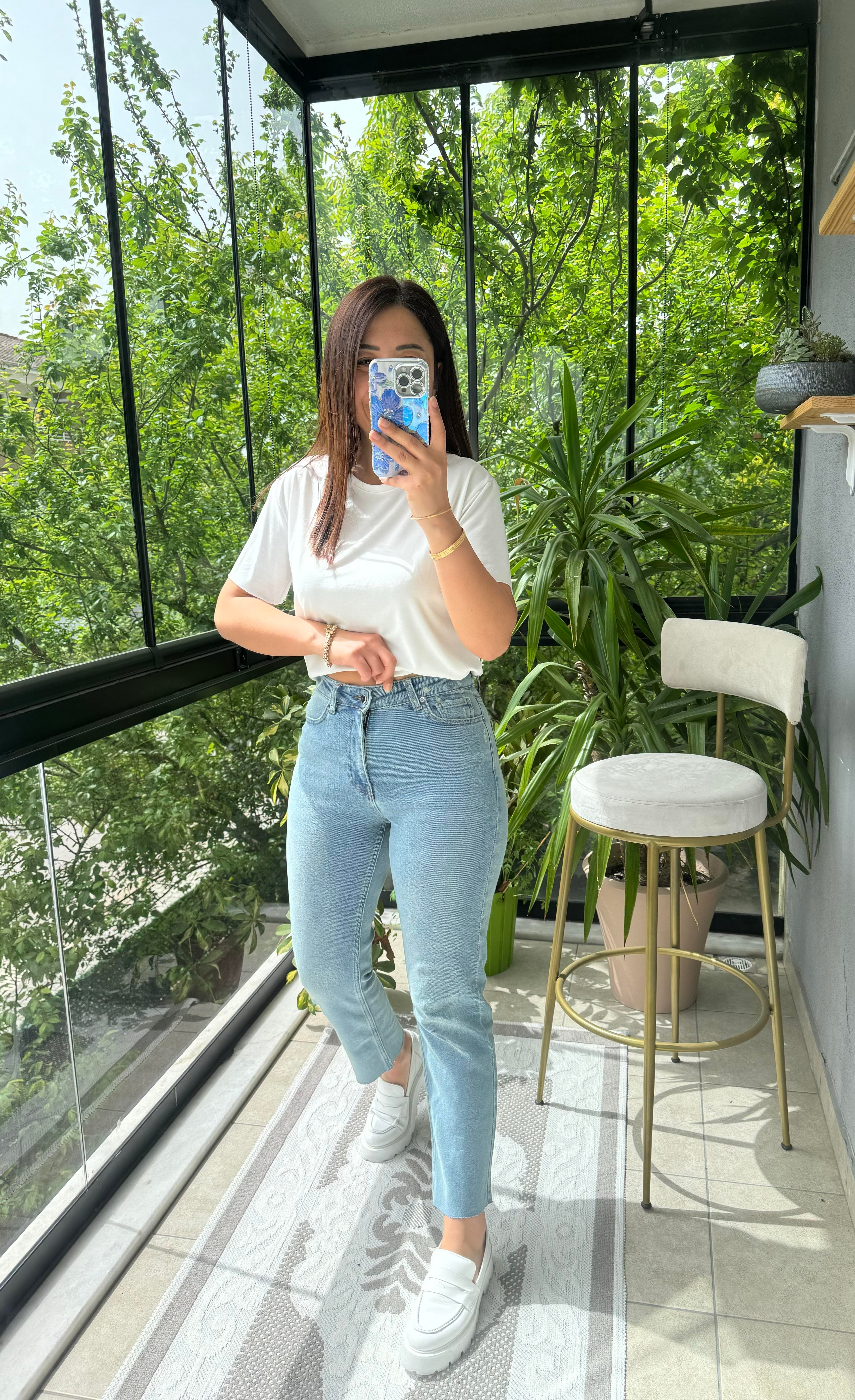 Premium Kalite Kesik Paça Jean Mavi Yıkama