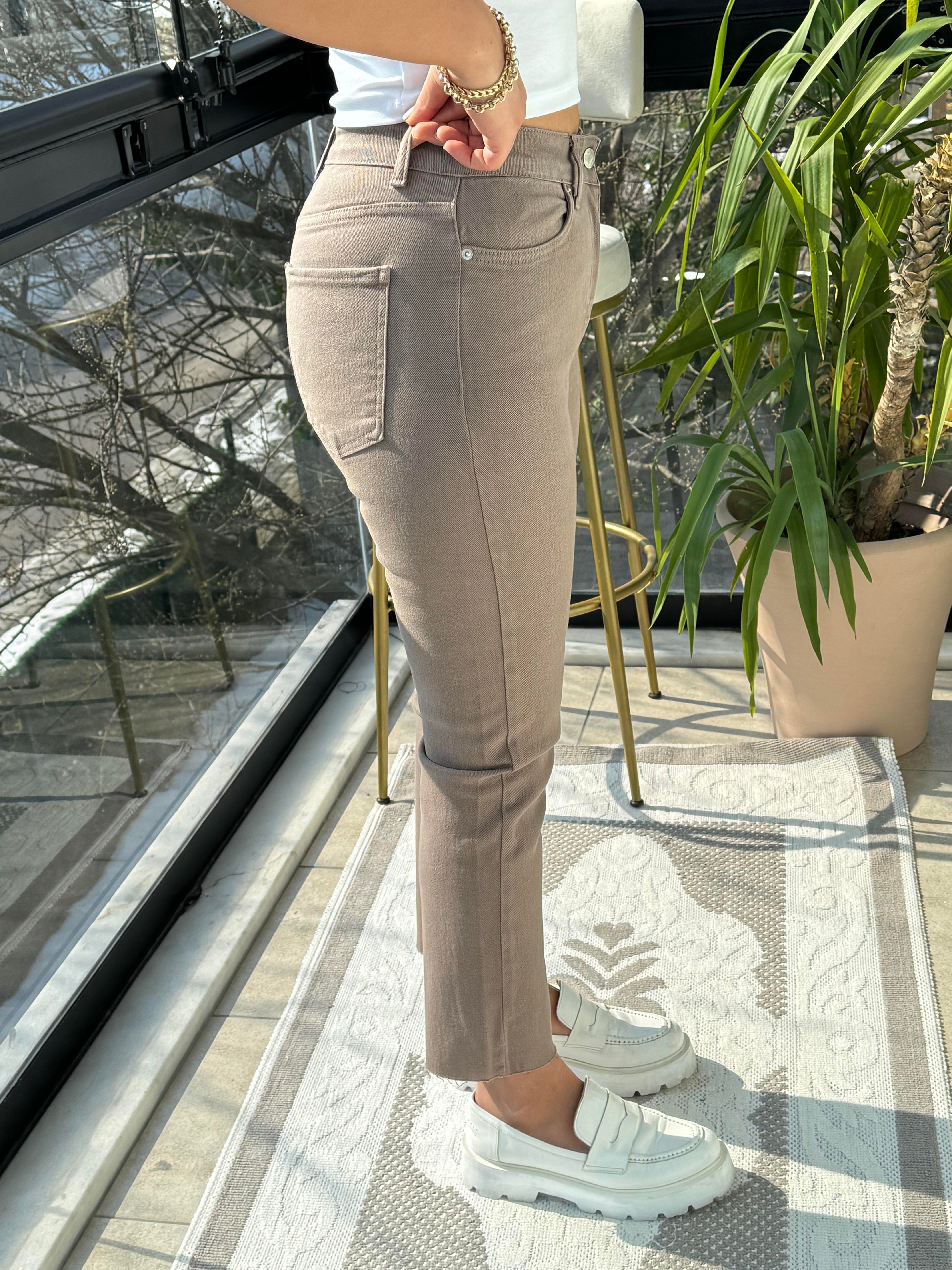 Premium Kalite Kesik Paça Jean Vizon