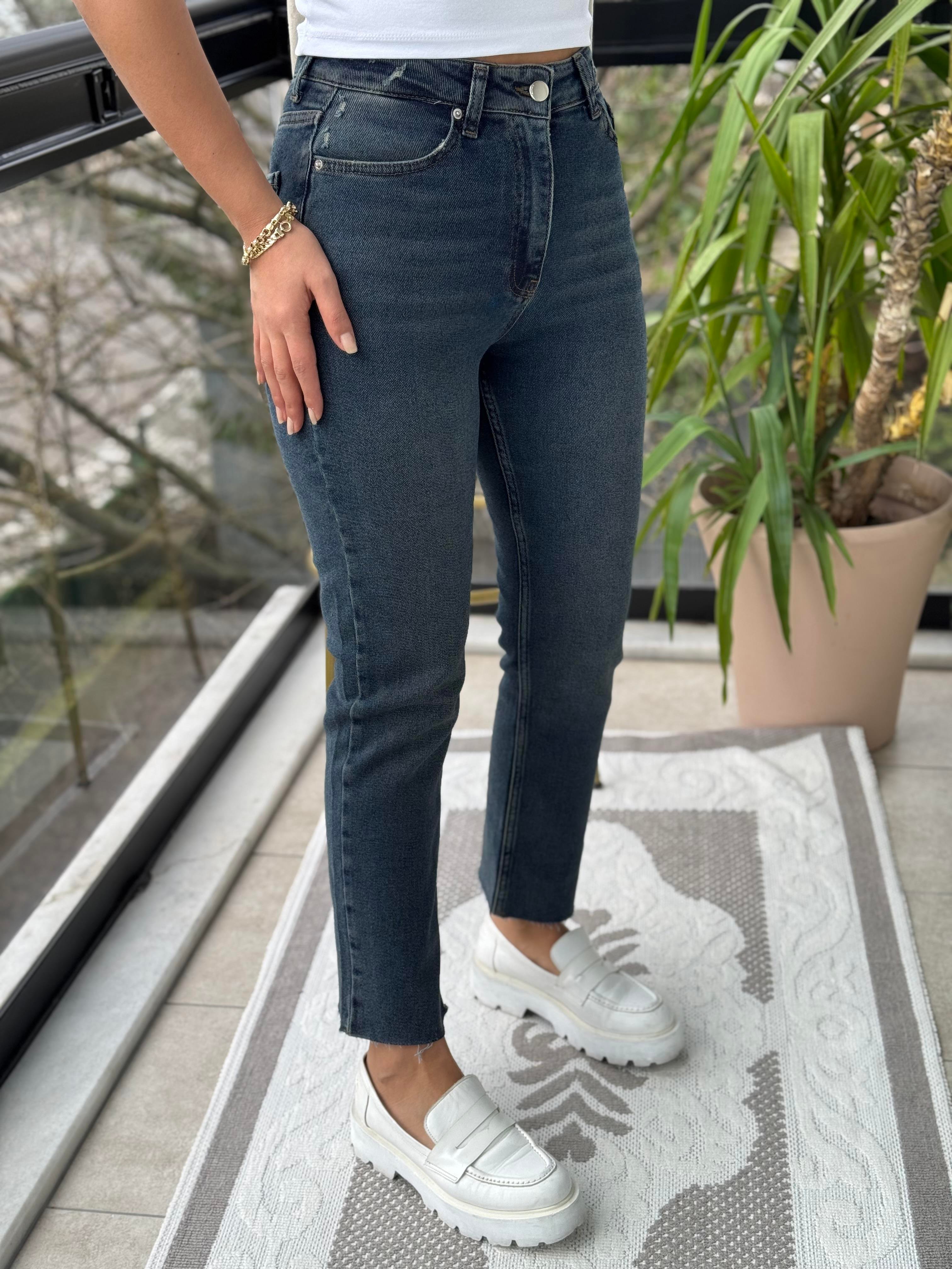 Premium Kalite Kesik Paça Jean Yeşil Yıkama