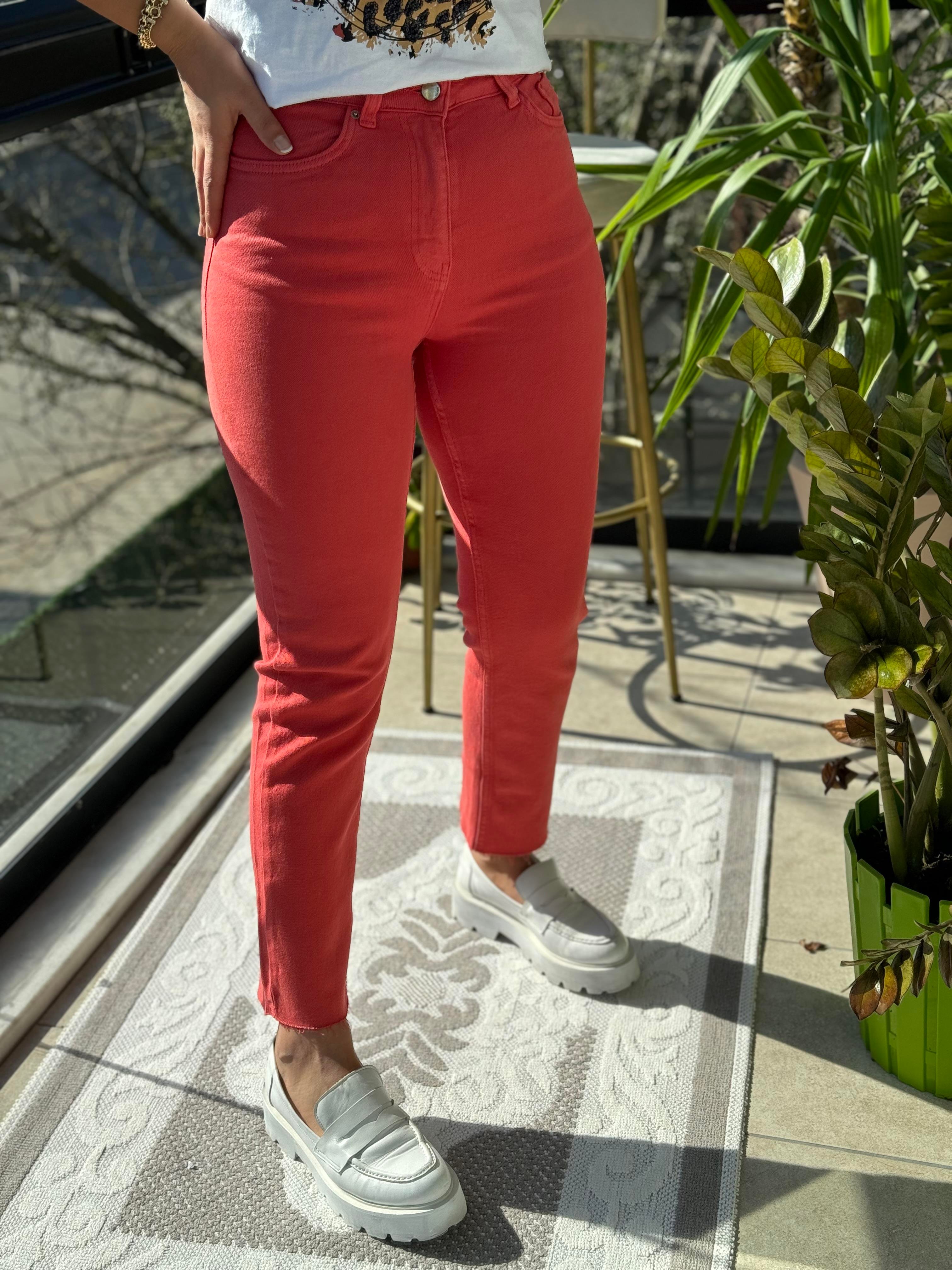 Premium Kalite Renkli Kesik Paça Jean Nar Çiçeği