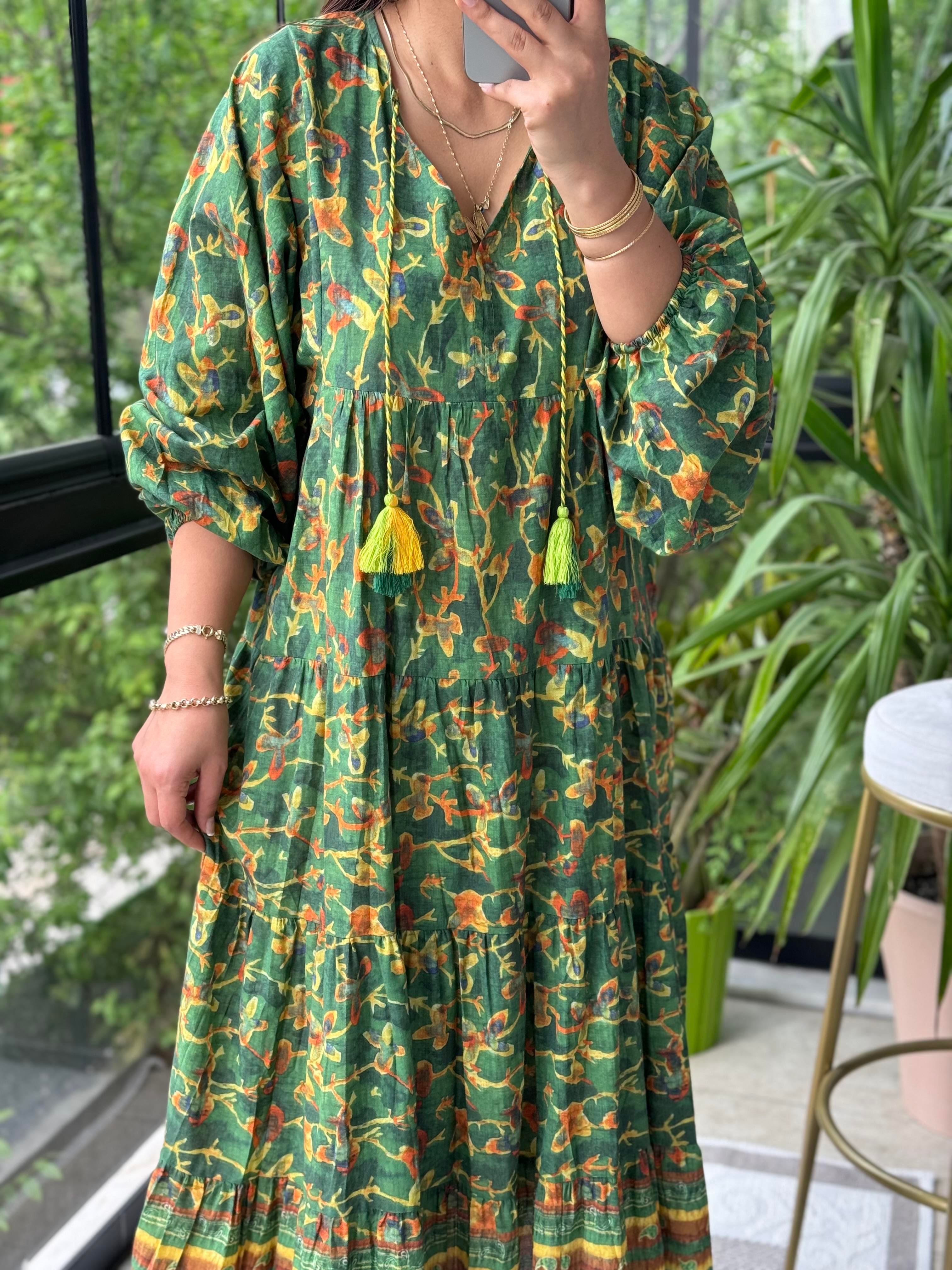 Püskül Detaylı Uzun Pamuklu Elbise Yeşil