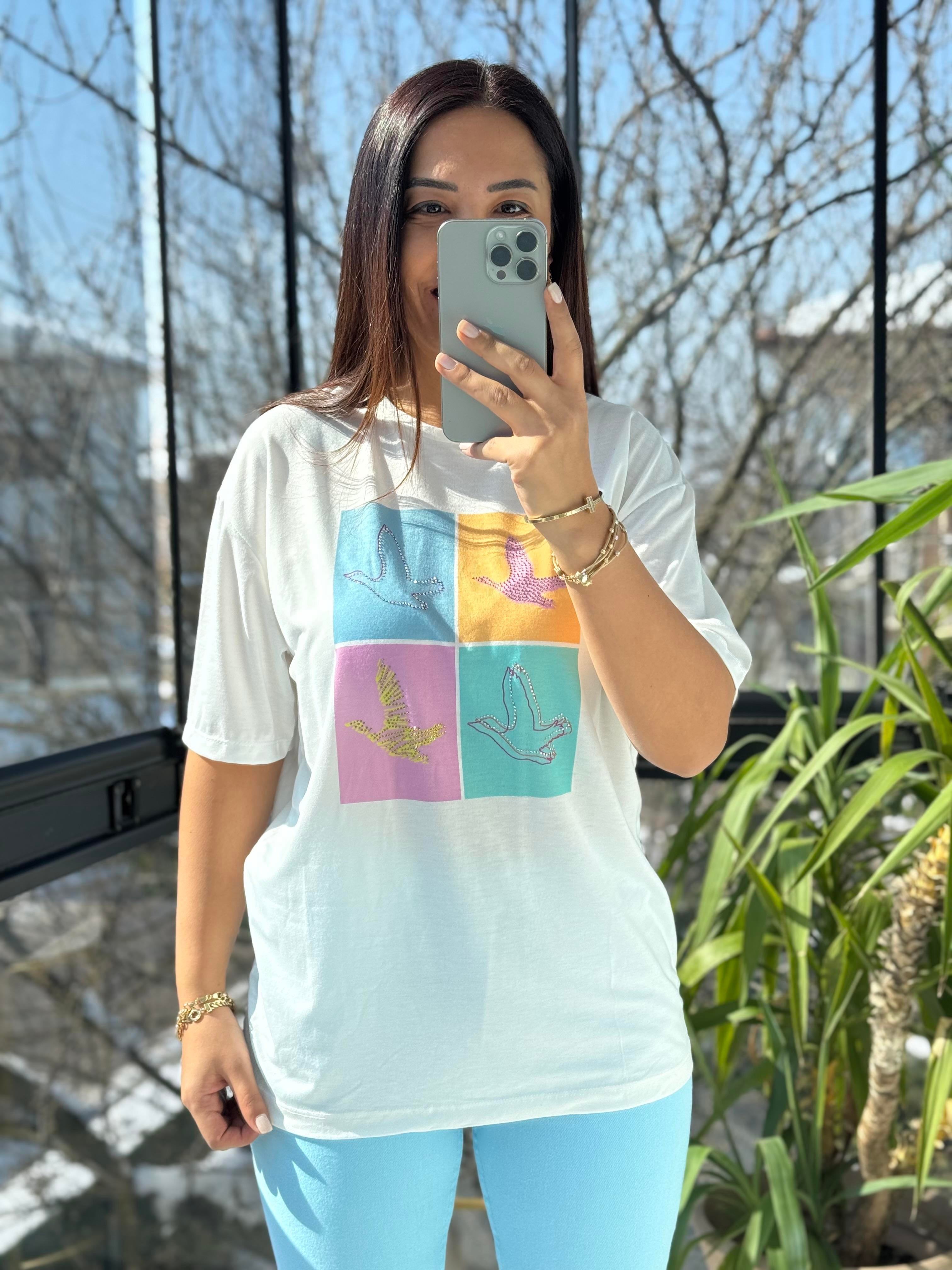 Renkli Bymen Model Tişört Ekru