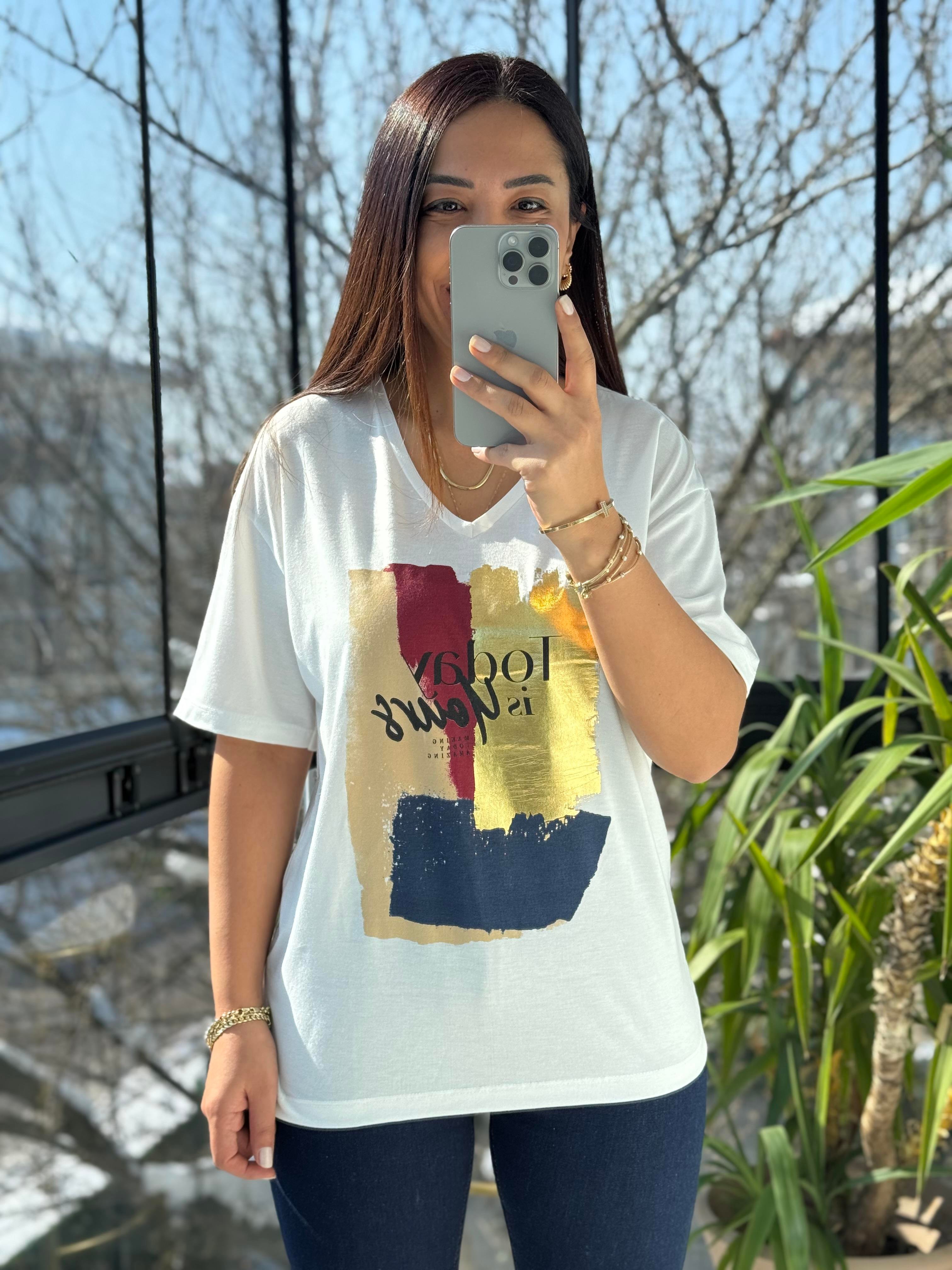 Renkli Gold Baskılı Tişört Ekru