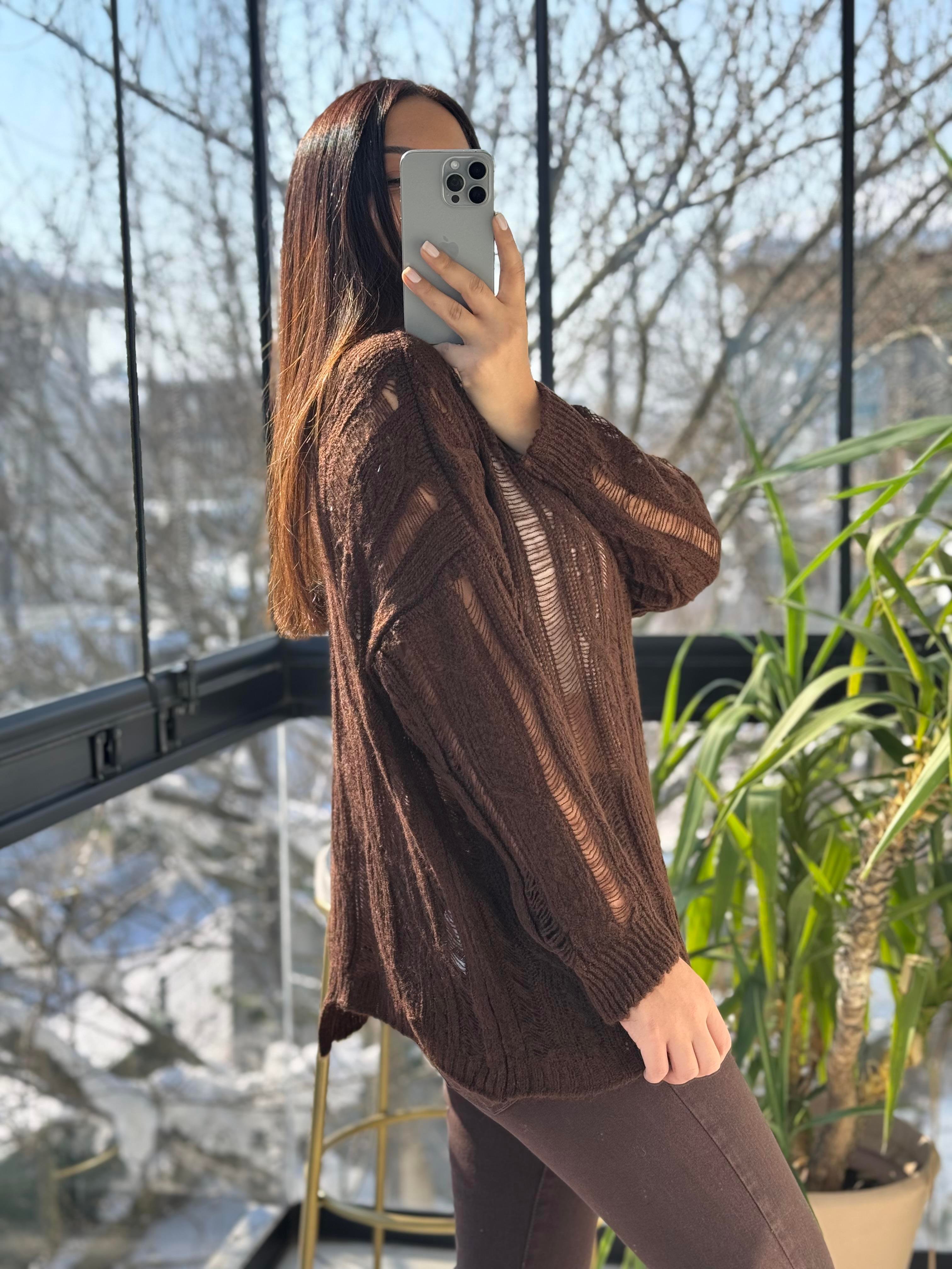 Saç Örgülü Ajurlu Kazak Kahve