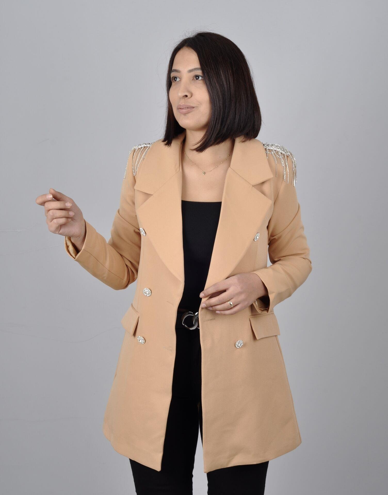 Sütlü Kahve Omuzları Taşlı Blazer Ceket
