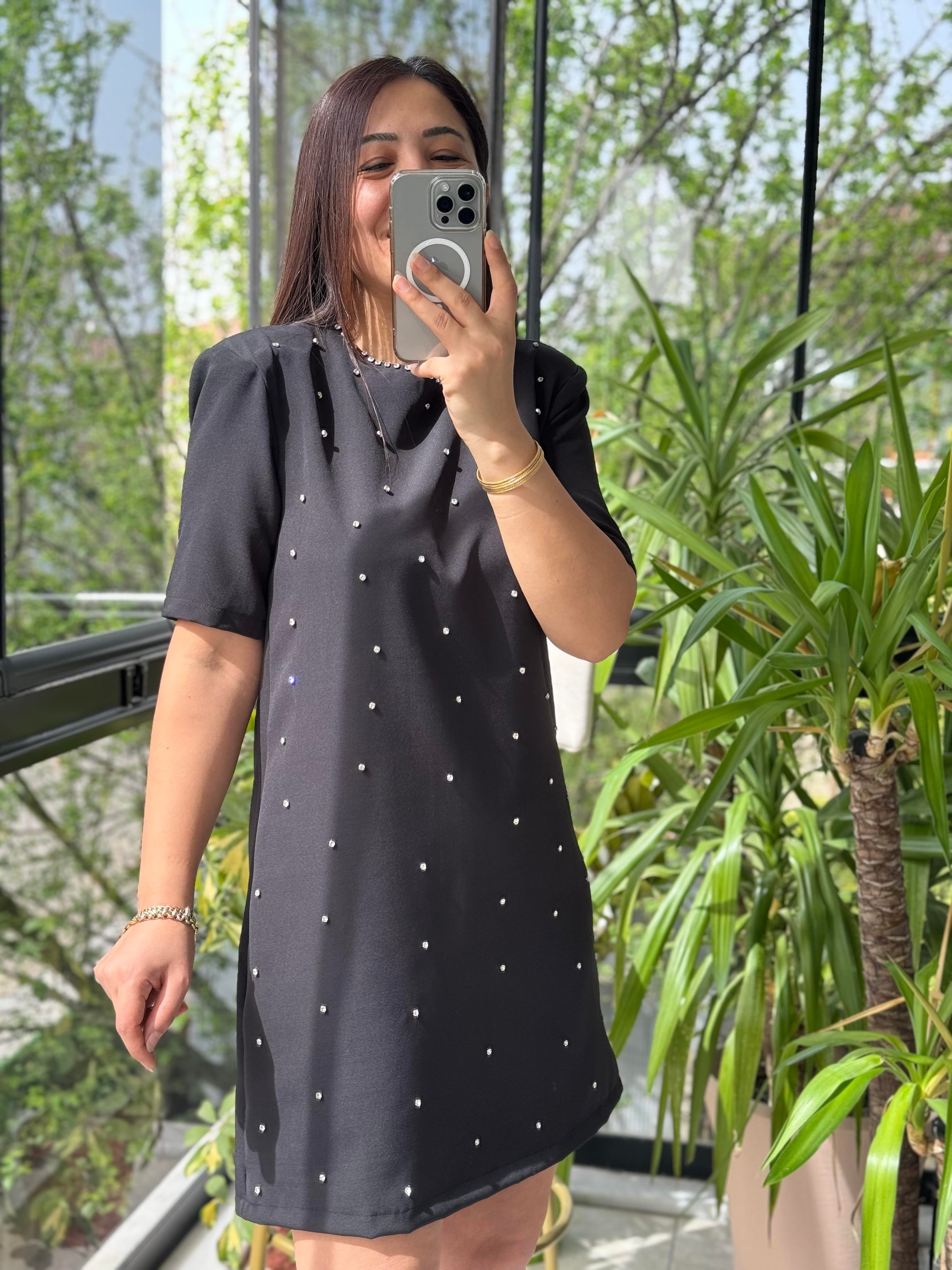 Taşlı Kısa Elbise Siyah