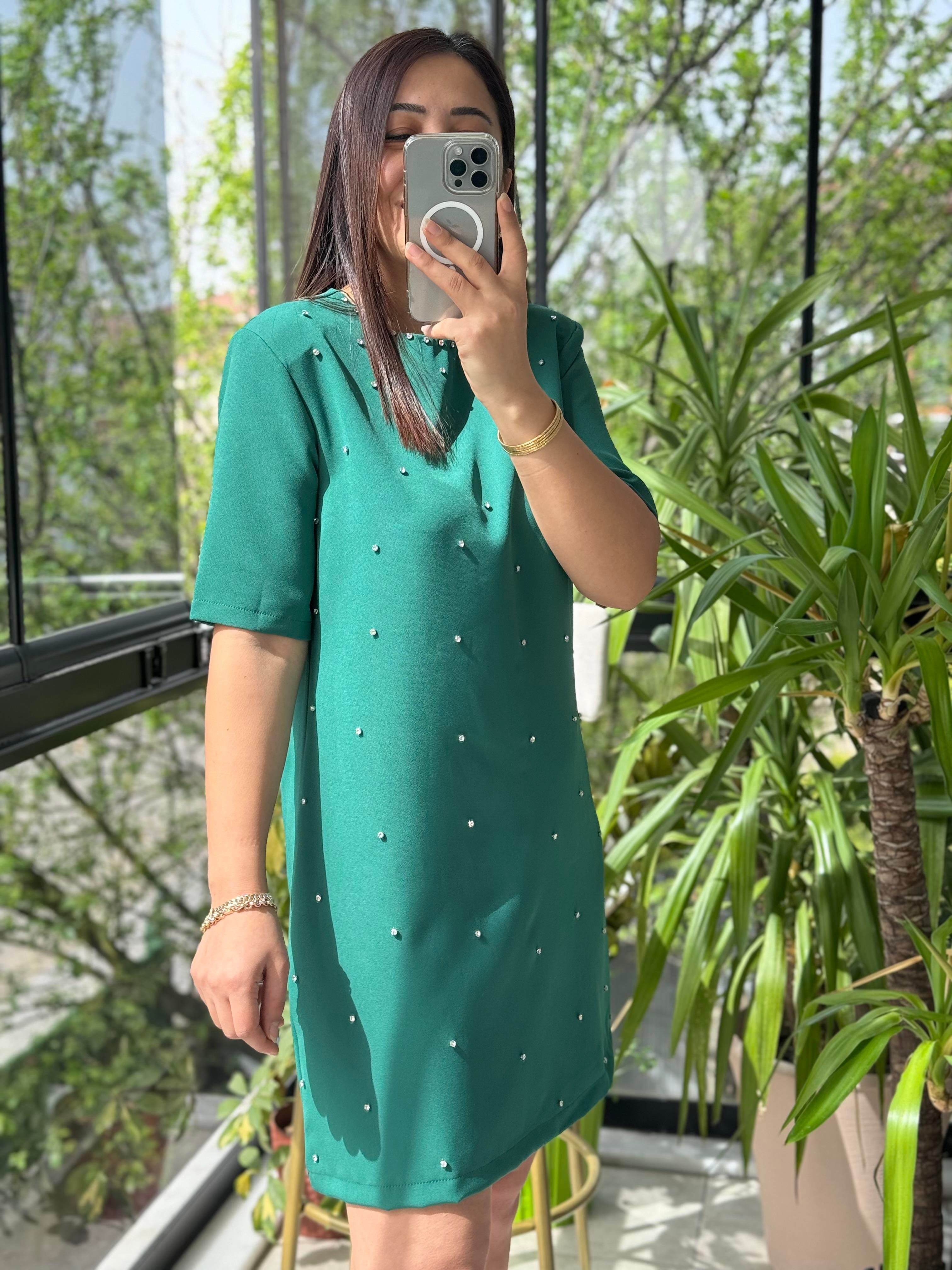 Taşlı Kısa Elbise Zümrüt