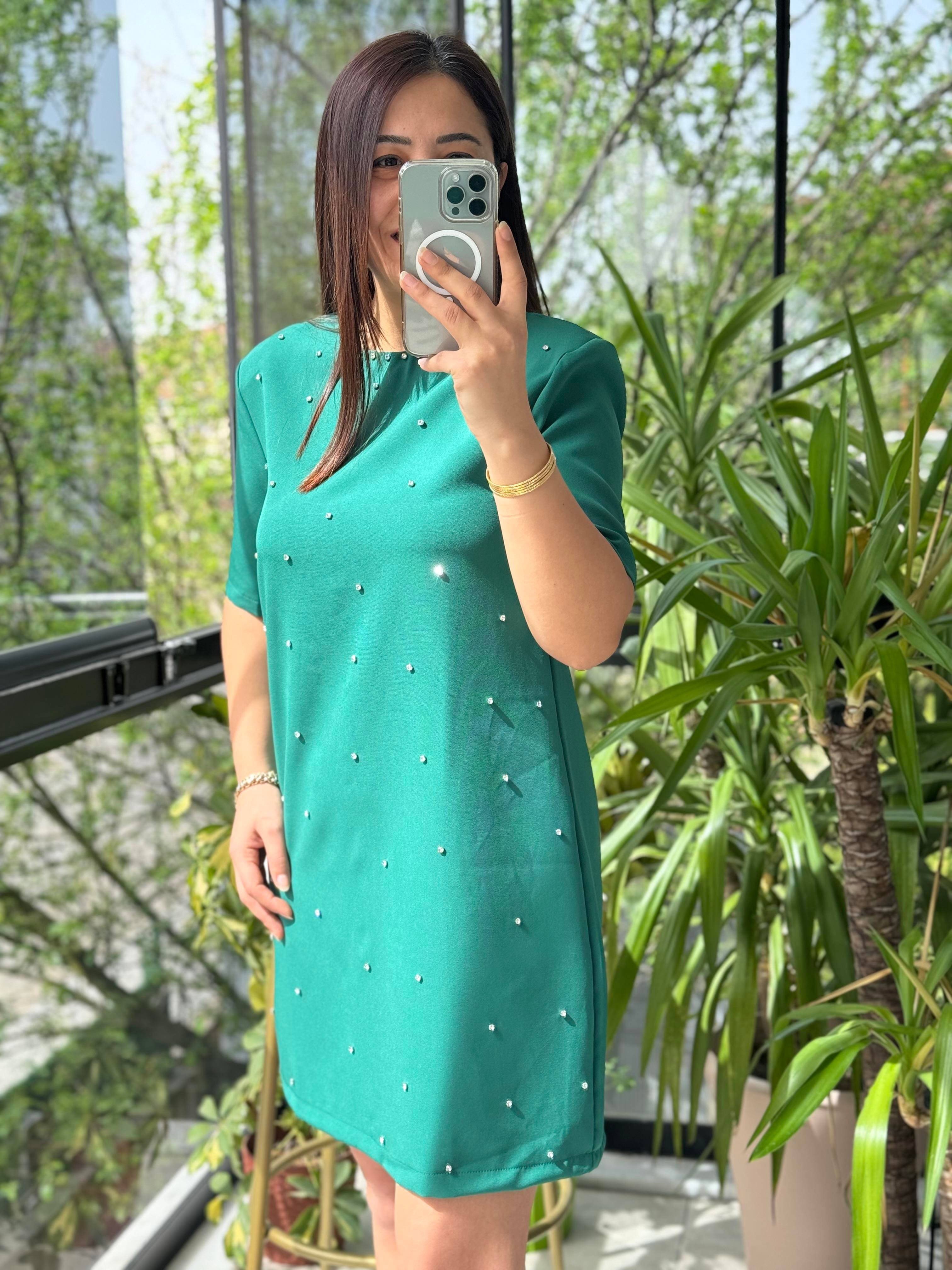 Taşlı Kısa Elbise Zümrüt