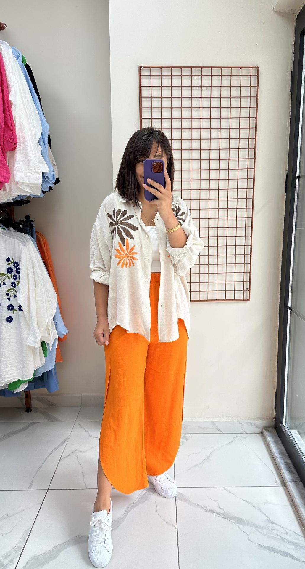 Turuncu Yırtmaçlı Keten Pantolon