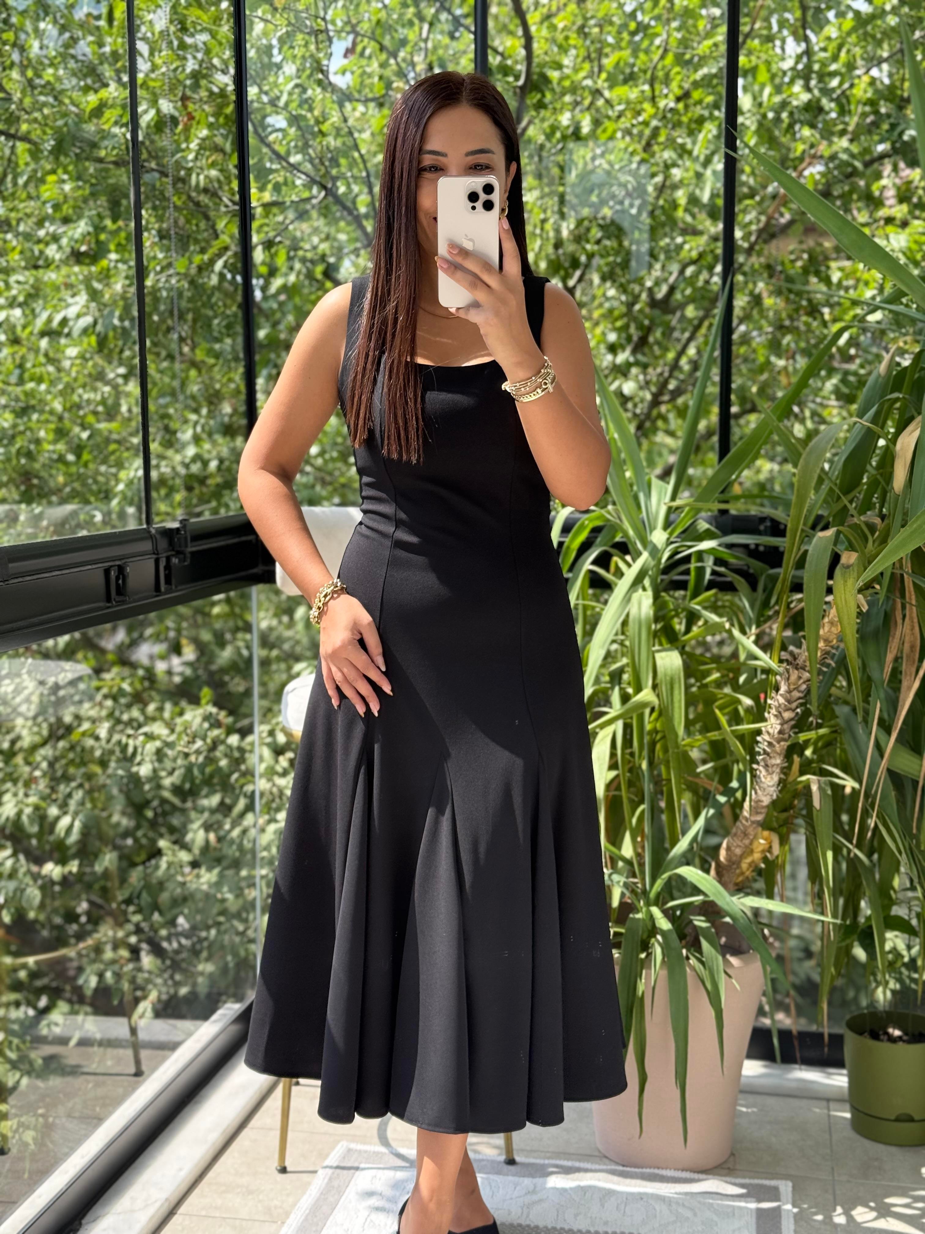 Volanlı Slim Elbise Siyah