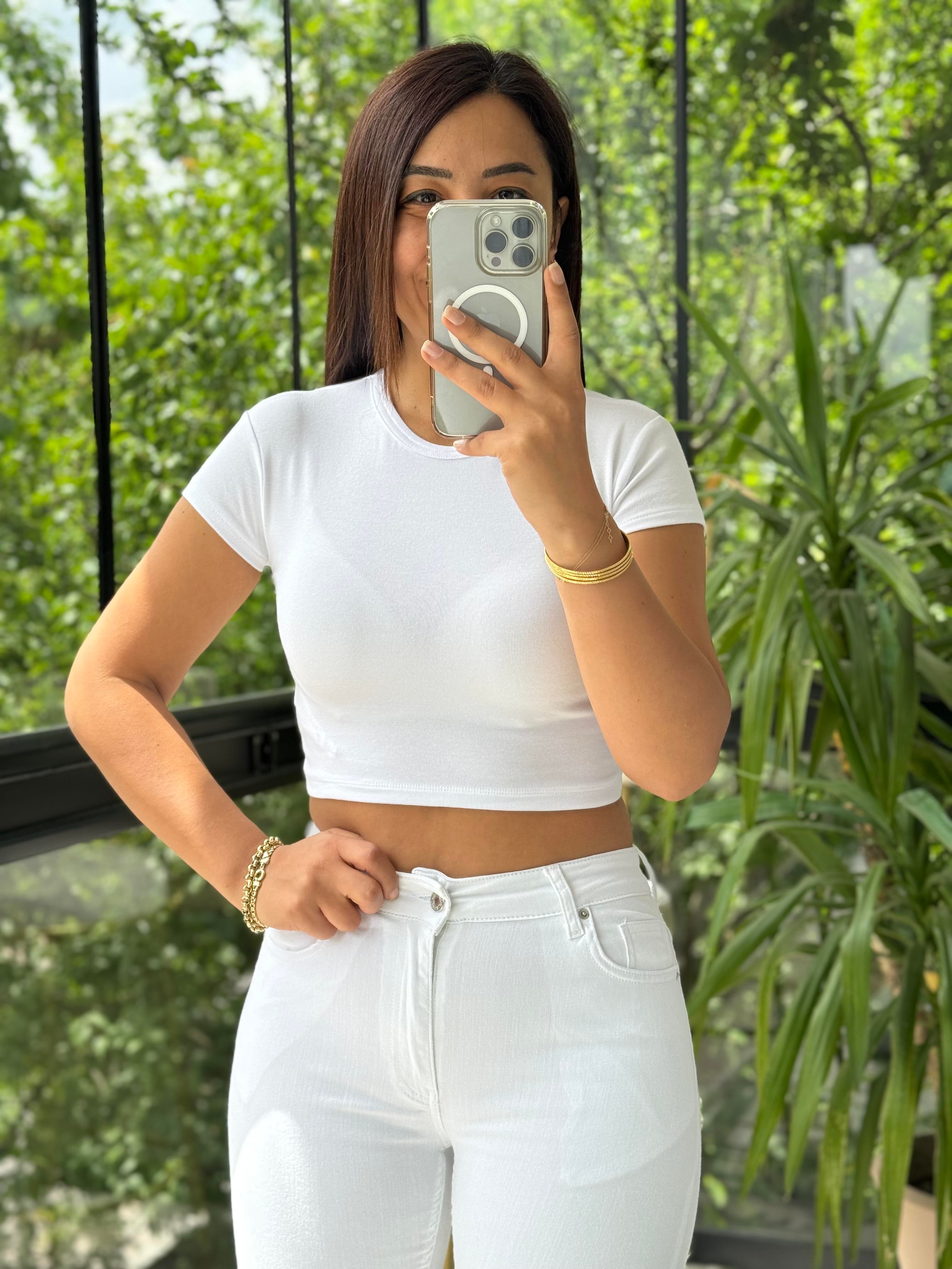 Vücuda Pamuklu Tişört Beyaz