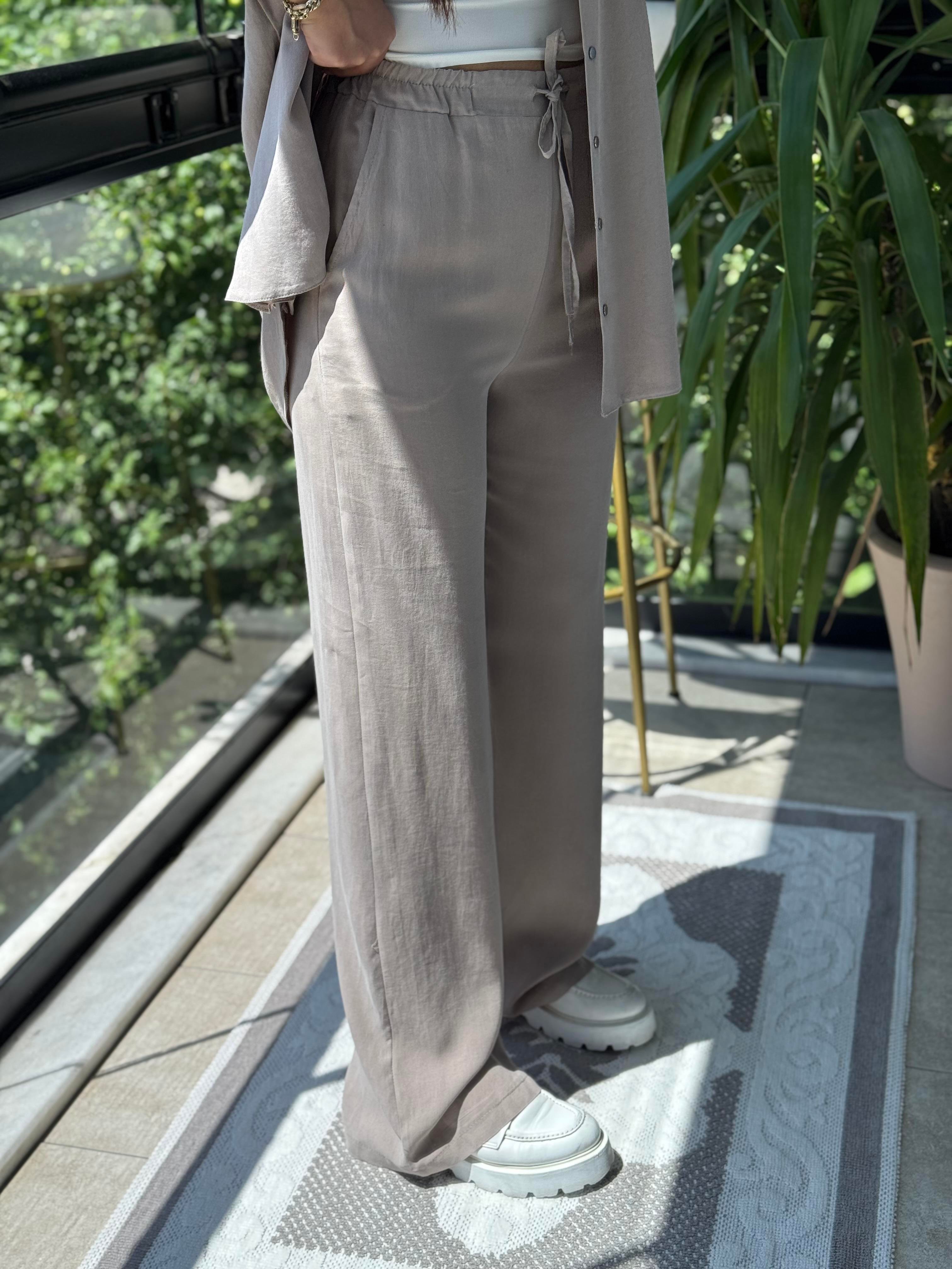 Yanları Çıtçıtlı Tensel Takım Bej