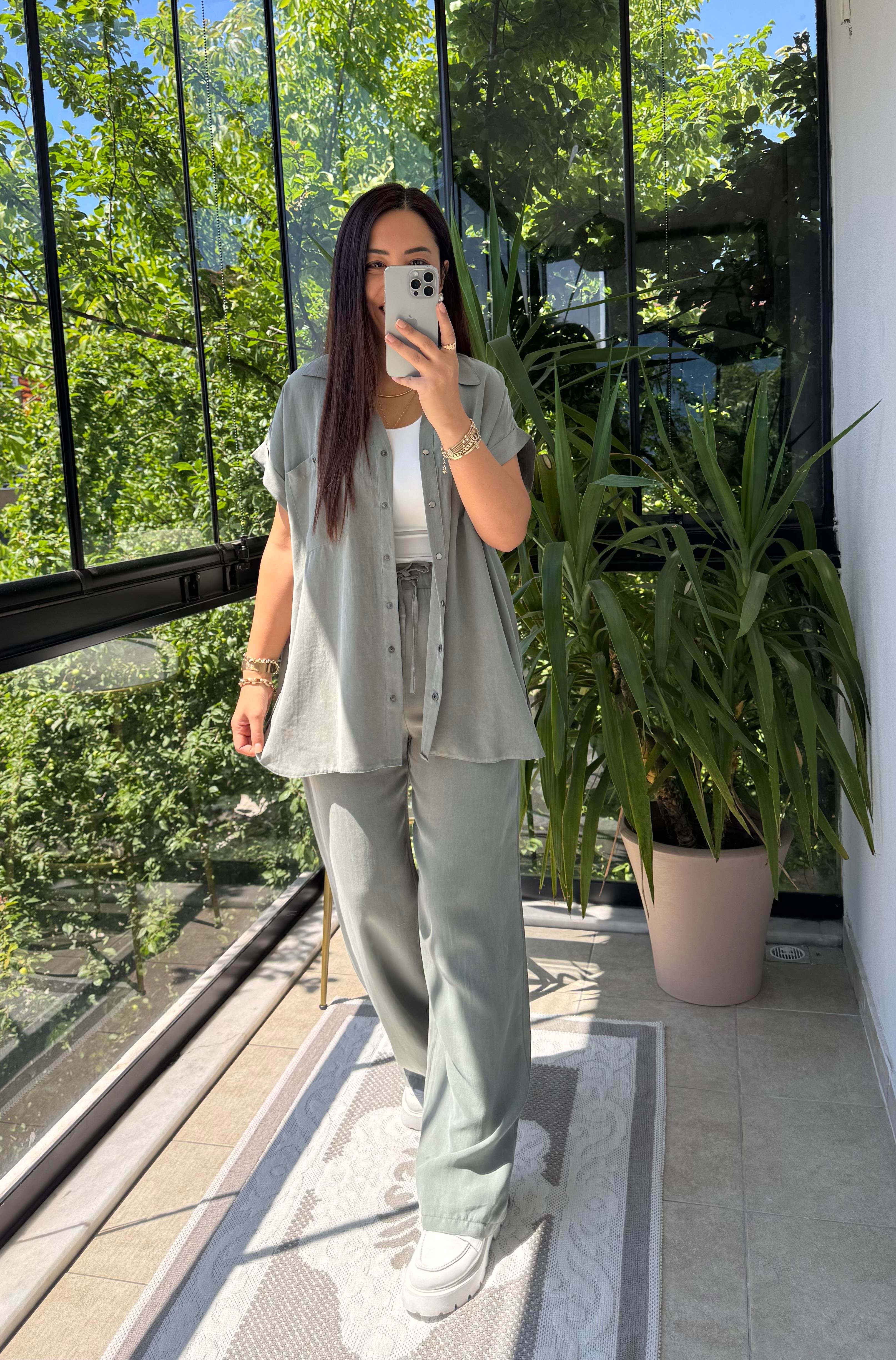 Yanları Çıtçıtlı Tensel Takım Haki Yeşili