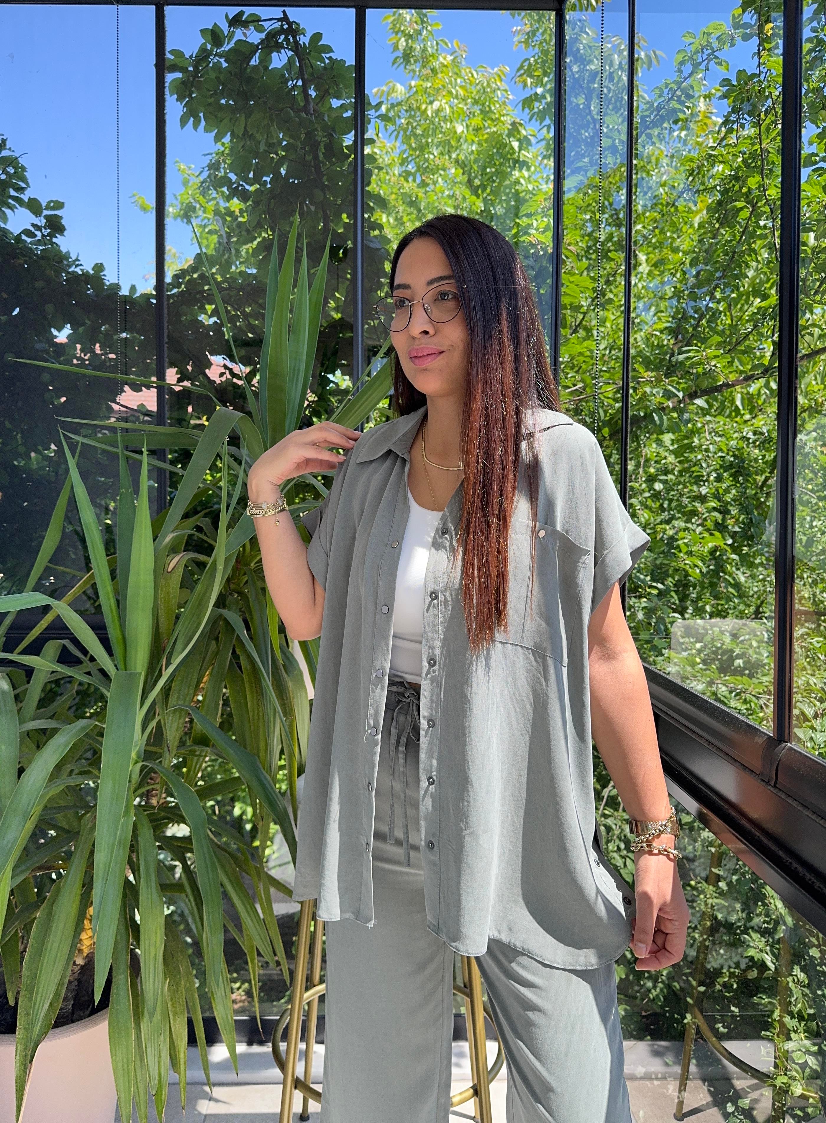 Yanları Çıtçıtlı Tensel Takım Haki Yeşili