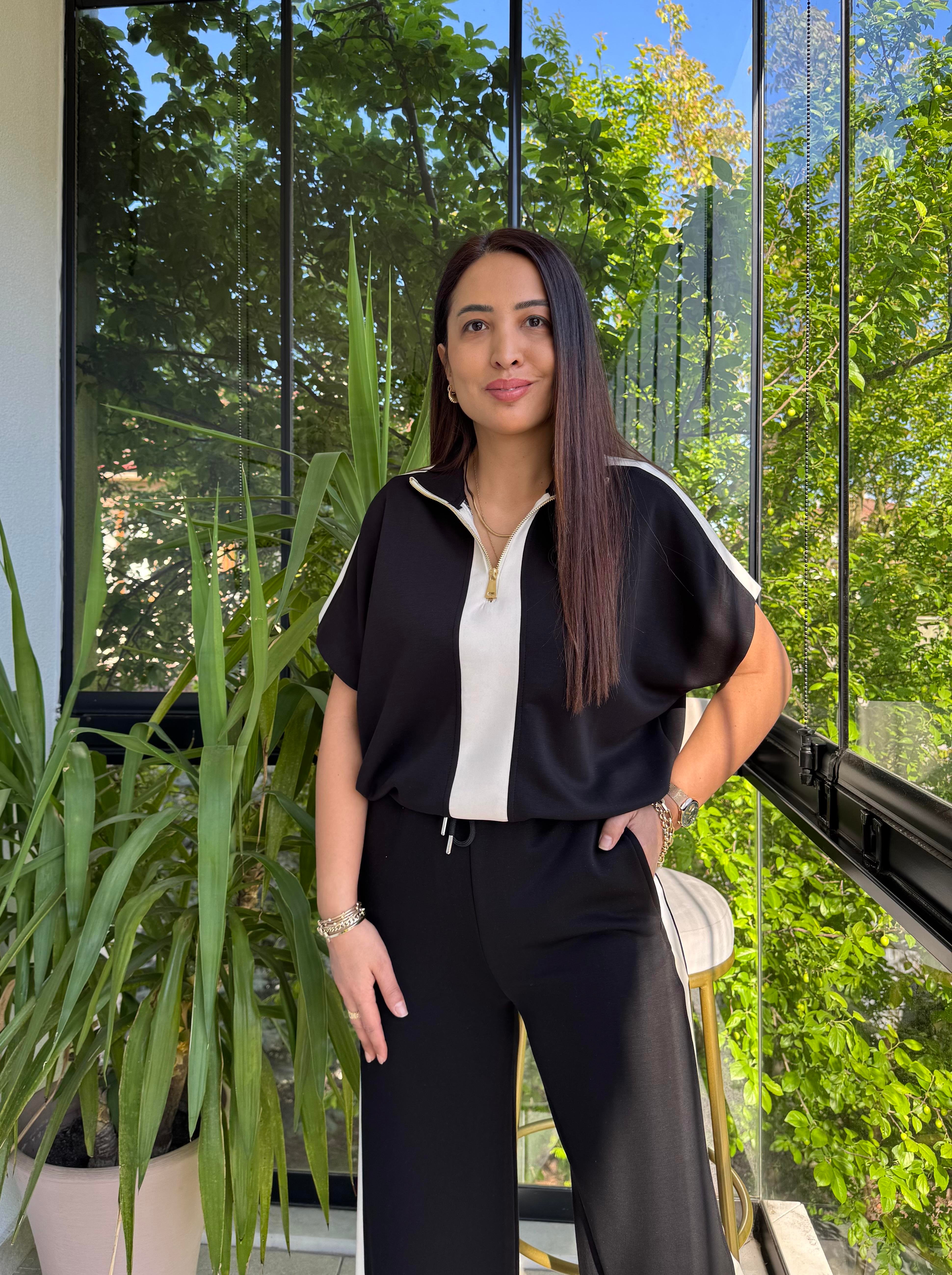 Yarım Fermuarlı Garnili Takım Siyah