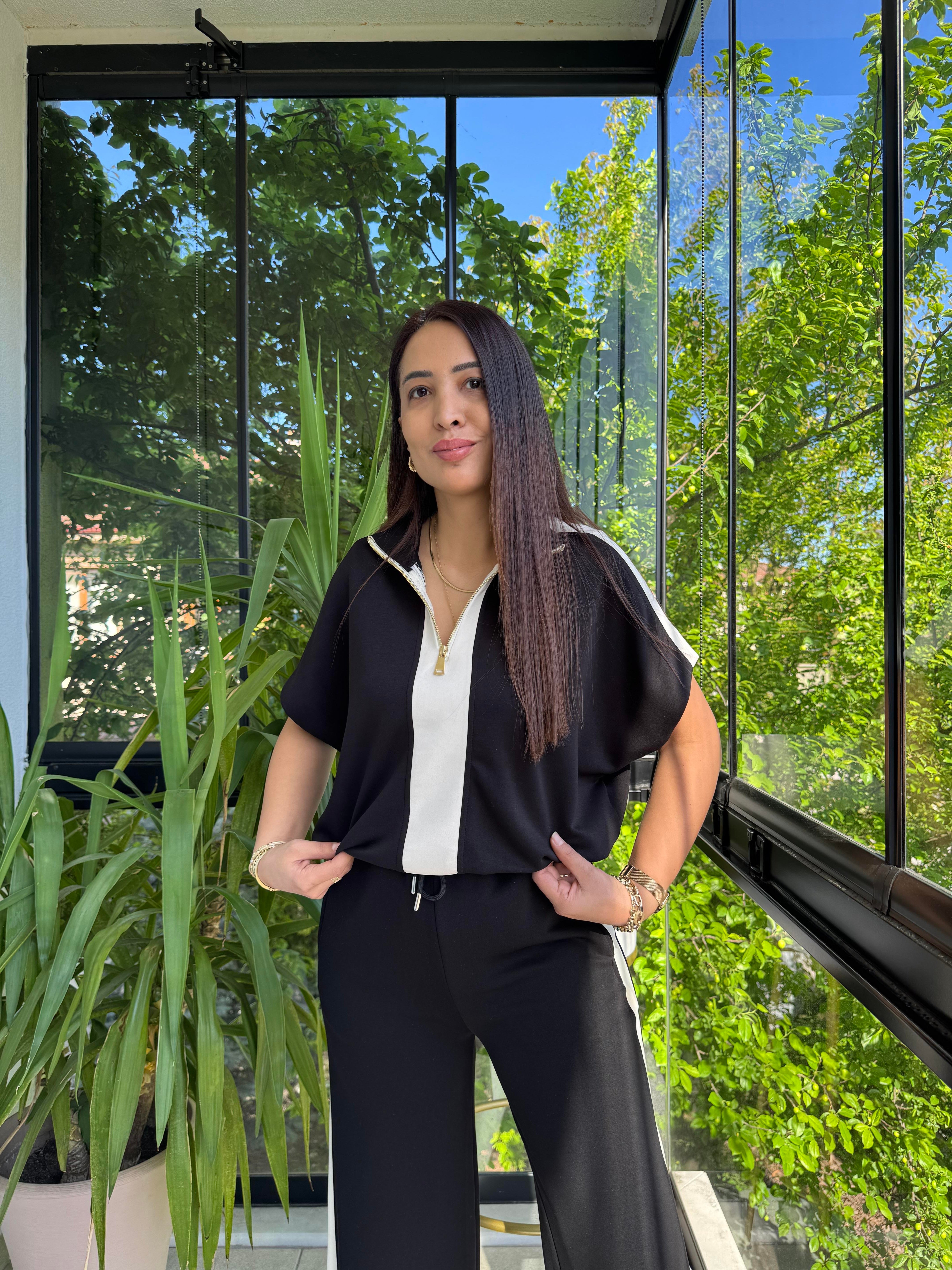 Yarım Fermuarlı Garnili Takım Siyah