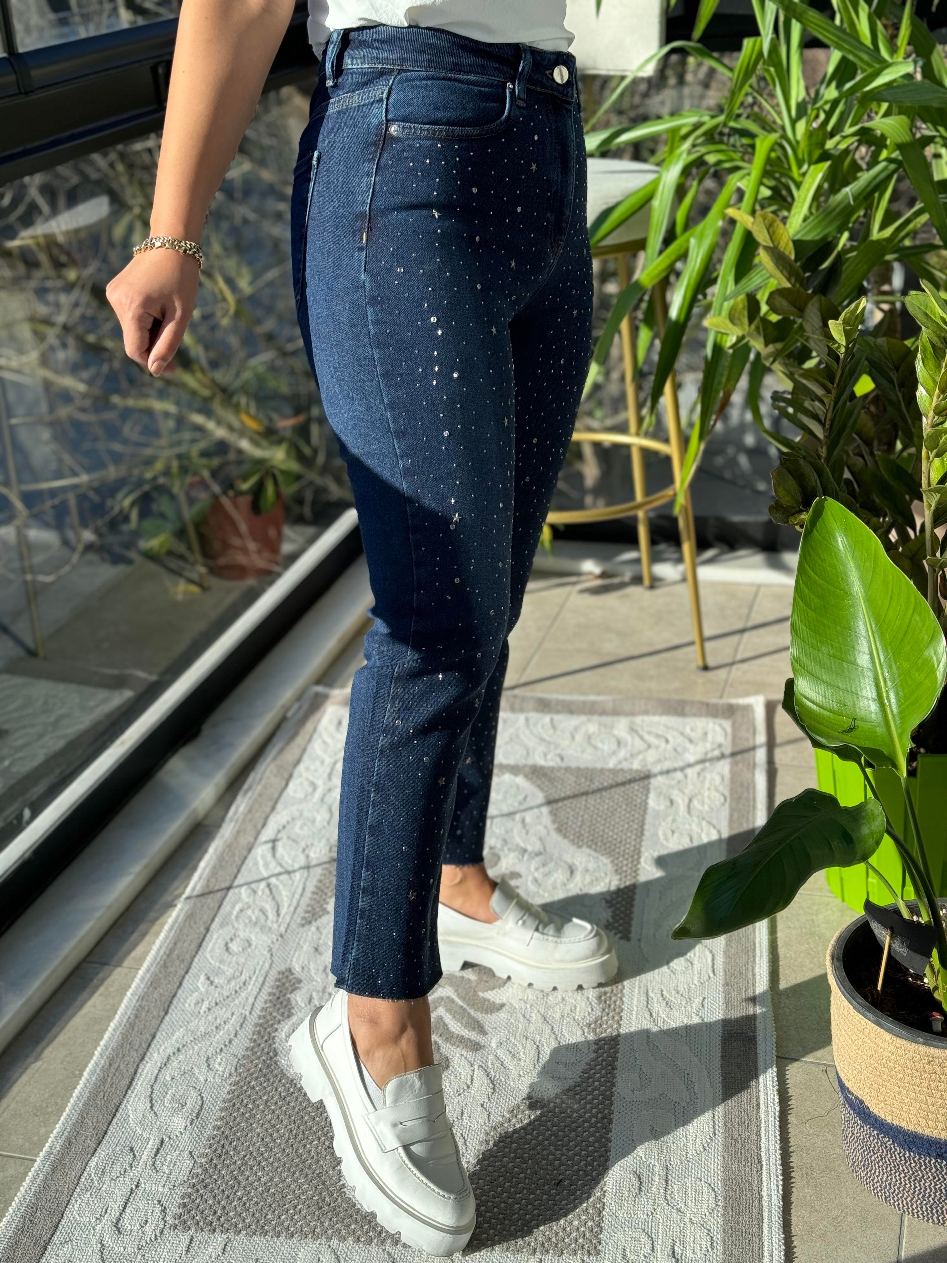 Yıldız Taşlı Kesik Paça Mom Jean Lacivert
