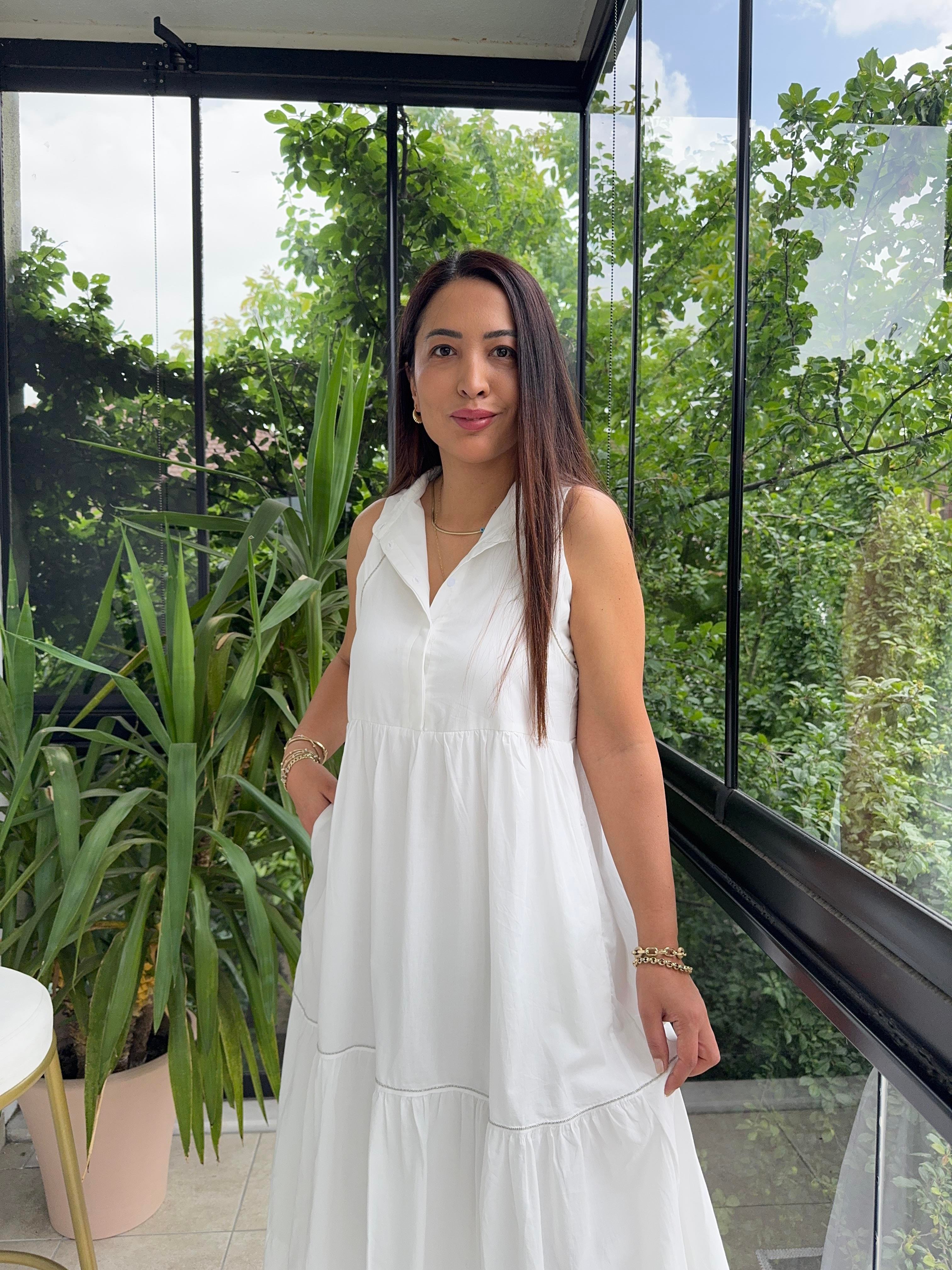 Zincir Detaylı Elbise Beyaz