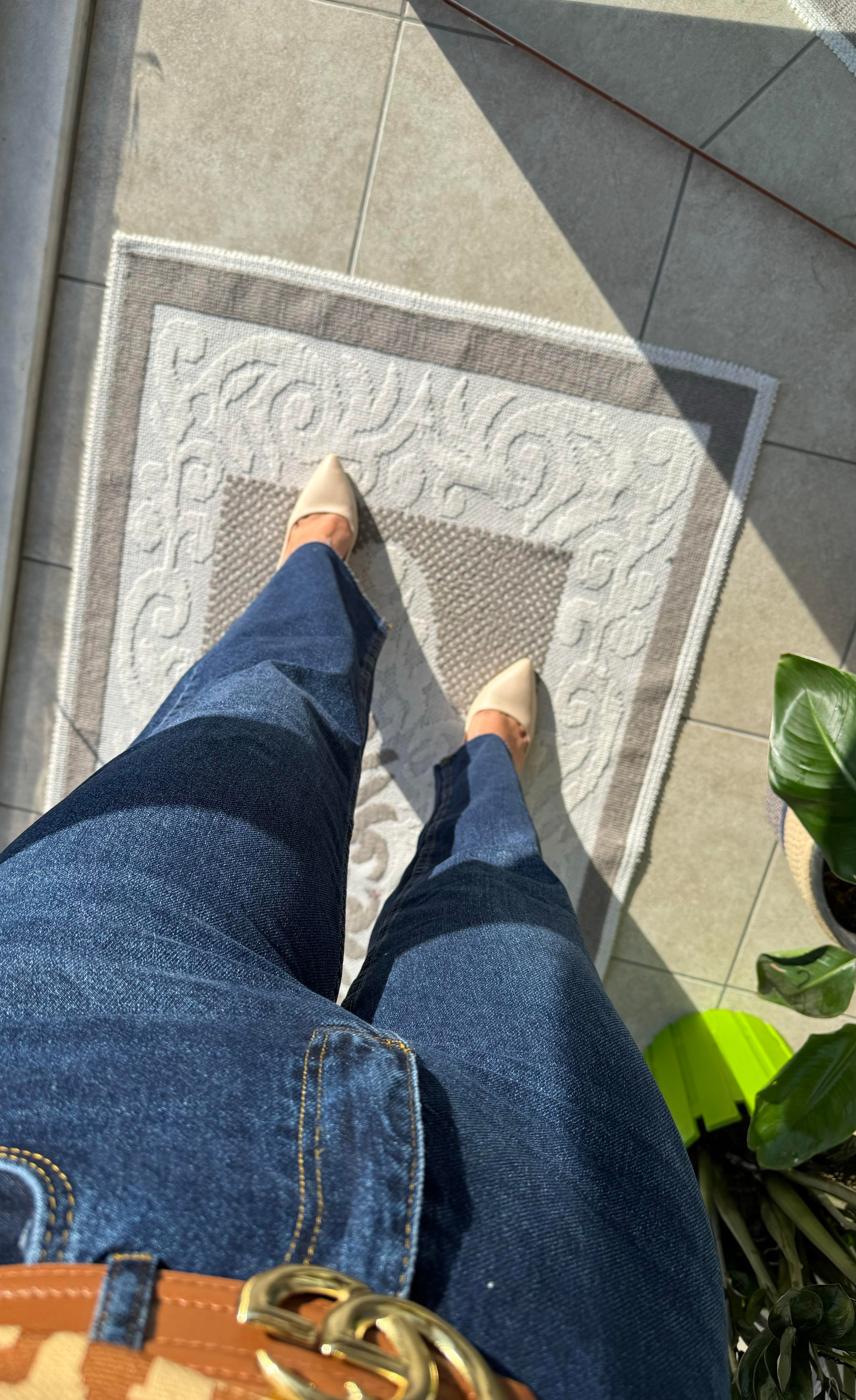 Zra Kesik Paça Jean Lacivert 