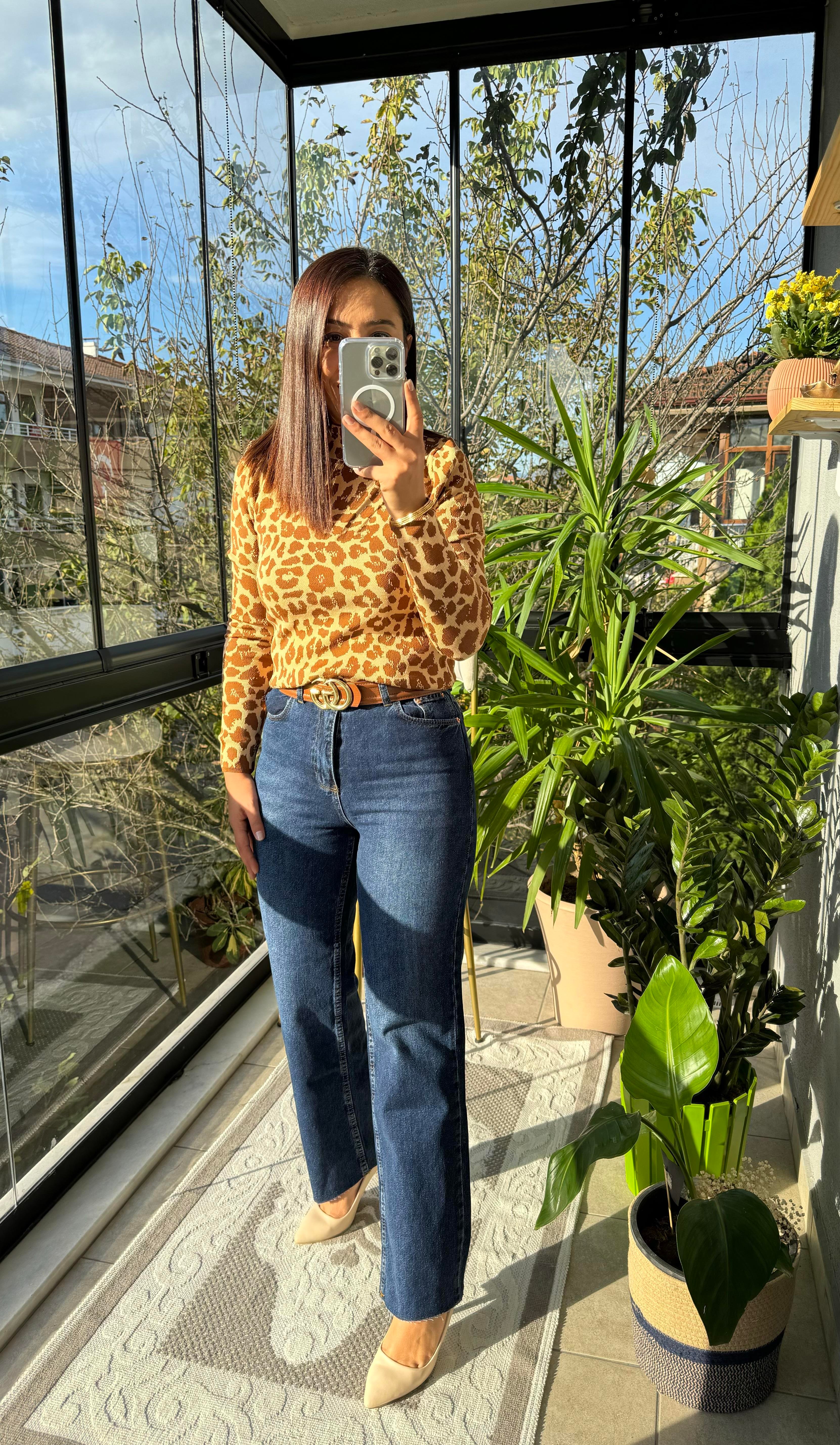 Zra Kesik Paça Jean Lacivert 