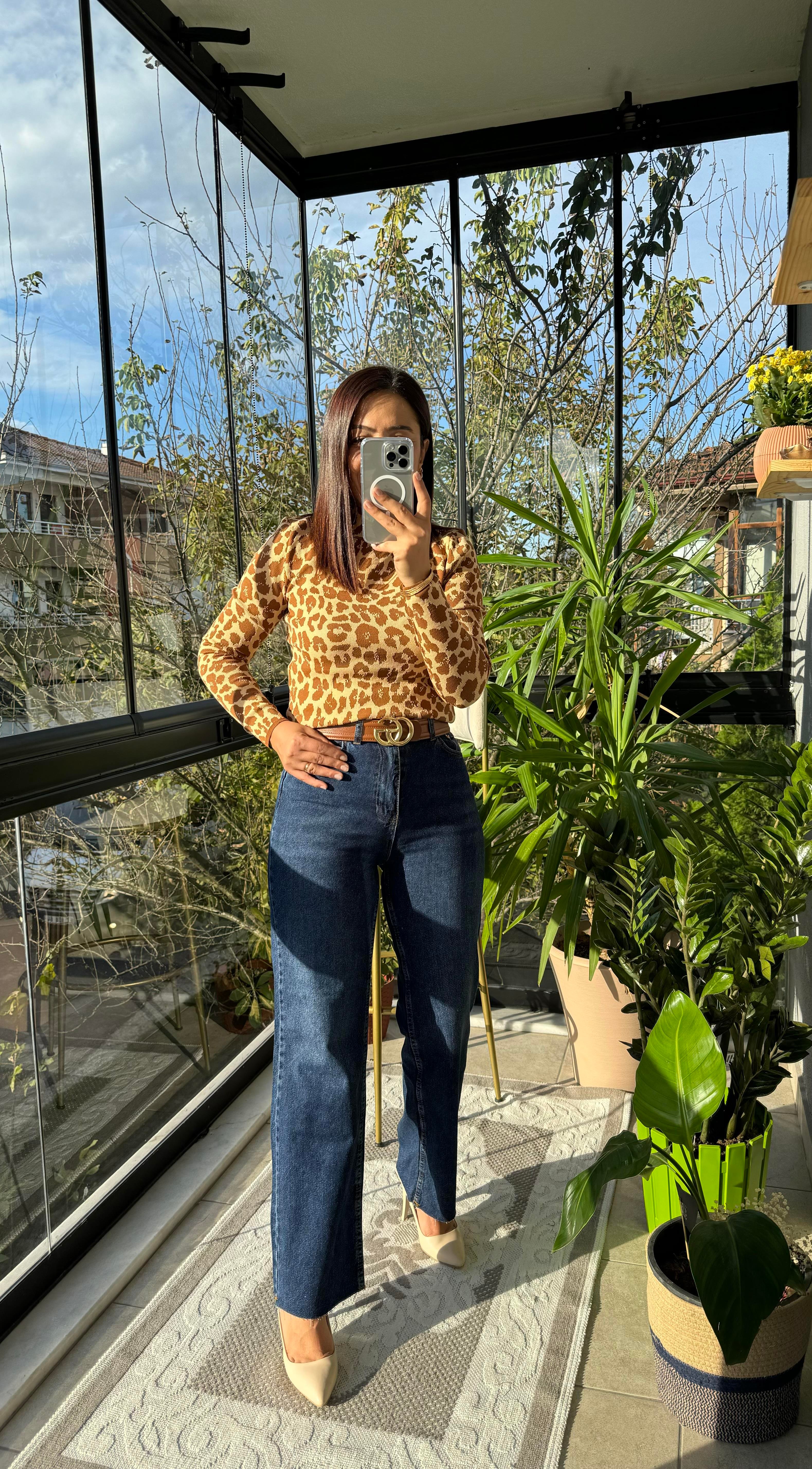 Zra Kesik Paça Jean Lacivert 