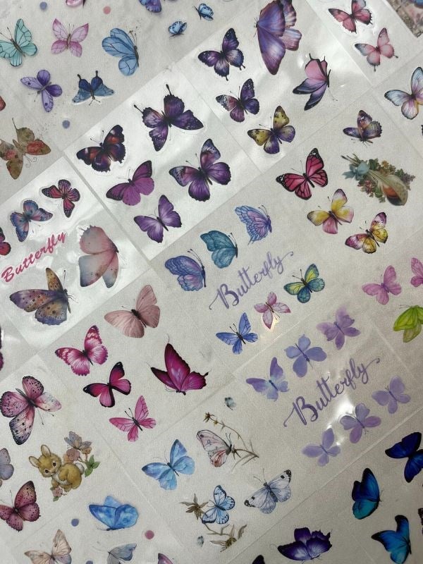  4 Bölmeli 100 Yaprak 600 Adet Özel Tasarım Retro Soft Renk Kelebekli  Sticker Set /Etiket / Çııkartma Su Geçirmez