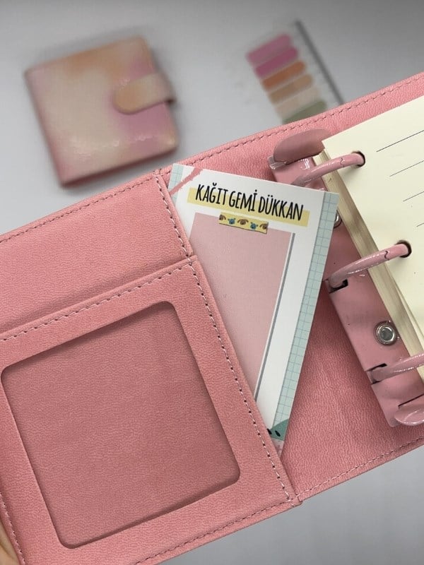  Mini Boy Pembe Krem Tonları Mıknatıslı PU Deri Kapaklı Sürdürülebilir Ajanda/ Planner/ Binder Defter 80 Yaprak (Çizgili, Değiştirilebilir Sayfa)