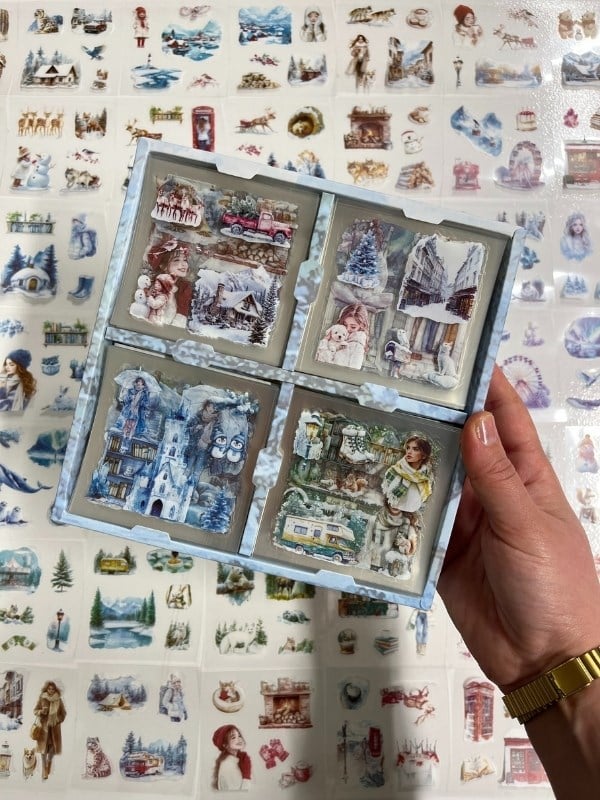 Aesthetic Frosty Girls Kış Masalı 4 Bölüm 100 Yaprak 484 Adet Kutu Sticker Seti/Etiket/Çıkartma