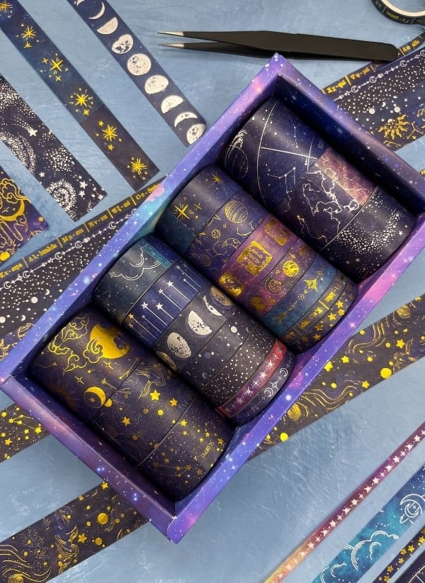Astroloji ve Burçlar Temalı Özel Tasarım Altın ve Gümüş Yaldızlı 20’li Washi Bant Set (20X2 m) – Koyu Mavi Gökyüzü Desenleri/Desenli Bant/Washi Tape
