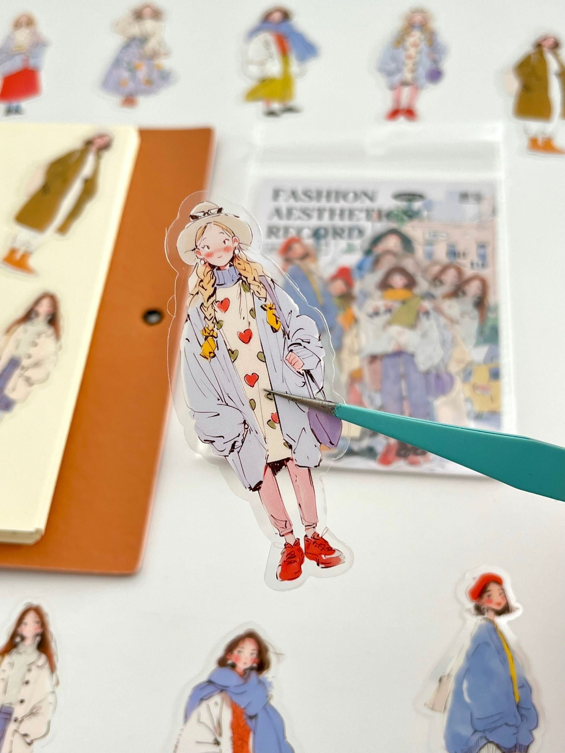 Cozy Girl Next Door Günlük Kombinli Genç Kızlar Figürlü 20 Adet Dekoratif Sticker Seti/ Etiket/Çıkartma