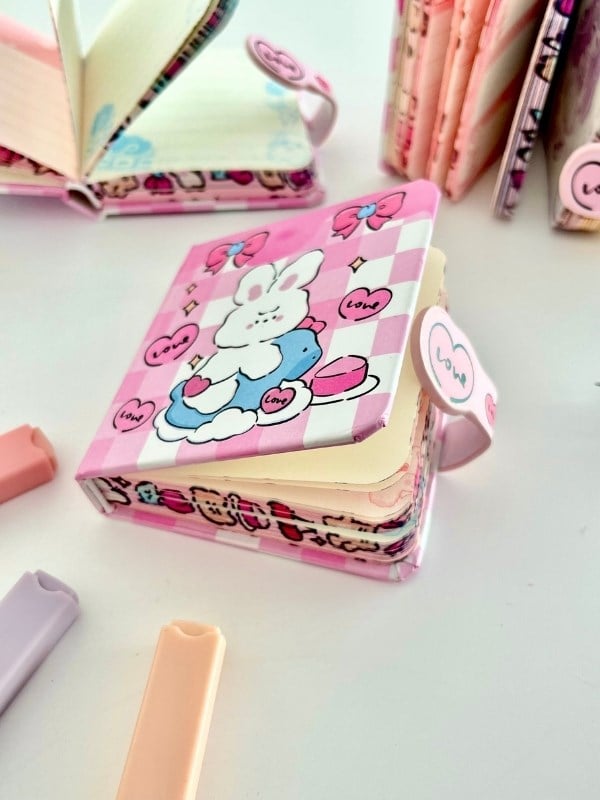 Cute Love Bunny Kalpli Sert Kapaklı 130 Yaprak Renkli Mini Planlayıcı/Not Defteri/Mıknatıslı Ajanda
