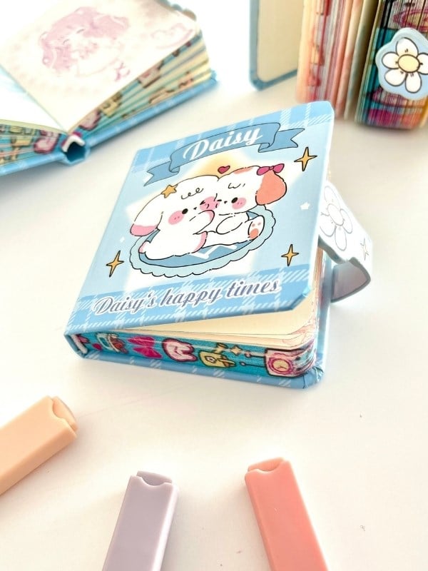 Daisy Happy Times Sert Kapaklı 130 Yaprak Renkli Mini Planlayıcı/Not Defteri/Mıknatıslı Ajanda