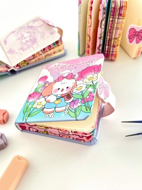 Daisy Spring Outing Çiçek Bahçesi 130 Yaprak Renkli Mini Planlayıcı/Not Defteri/Mıknatıslı Ajanda