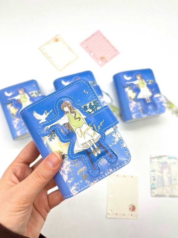 Gece Gökyüzünde Anime Kız Temalı Charmlı Mini Planlayıcı Spiralli Defter/80 Yaprak/Mıknatıslı Ajanda