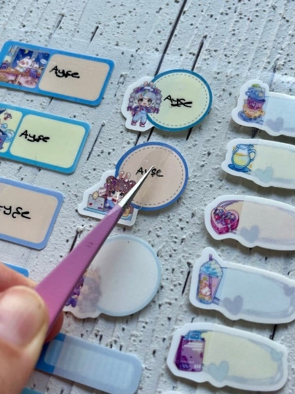 Kawaii Karakterli Mavi 4 Yaprak 92 Adet Şeffaf Koruma Katmanlı Su Geçirmez Okul İsim Etiketi / Sticker / Çıkartma / Bant 