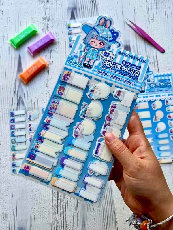 Kawaii Karakterli Mavi 4 Yaprak 92 Adet Şeffaf Koruma Katmanlı Su Geçirmez Okul İsim Etiketi / Sticker / Çıkartma / Bant 