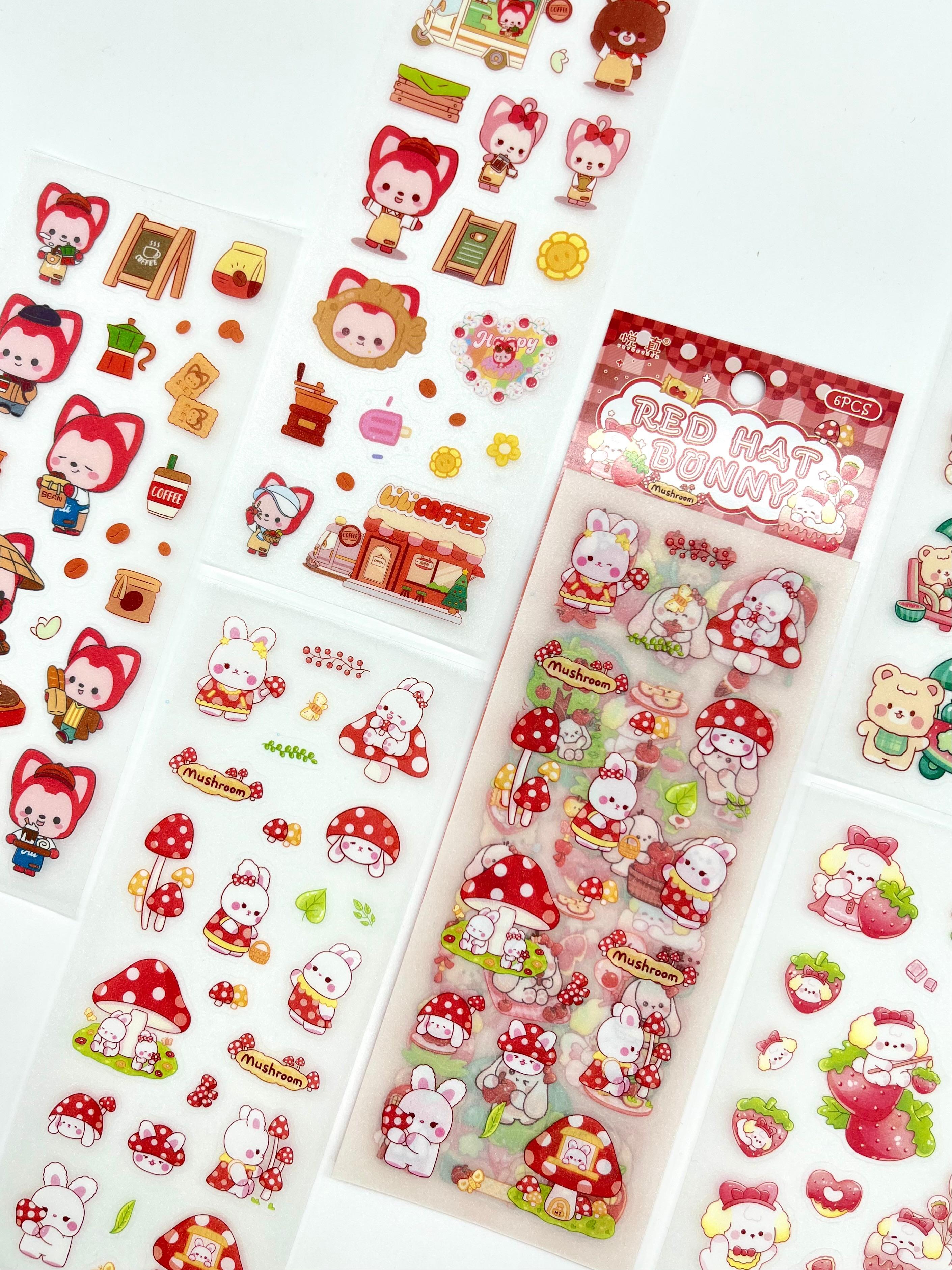 Kawaii Kırmızı Meyveler ve Sevimli Hayvanlar Temalı 6 Yaprak 130 Adet Sticker Seti /Etiket/Çıkartma
