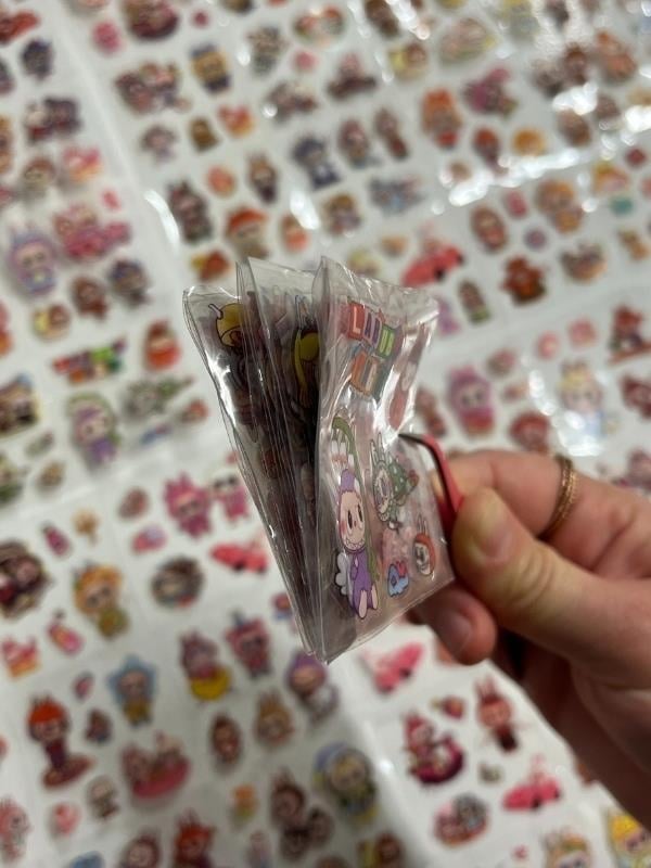Kawaii Labubu Karakter Serisi Mor Kutu 4 Bölüm 96 Yaprak 576 Adet Sticker Seti/Etiket/Çıkartma