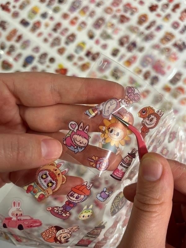 Kawaii Labubu Karakter Serisi Mor Kutu 4 Bölüm 96 Yaprak 576 Adet Sticker Seti/Etiket/Çıkartma