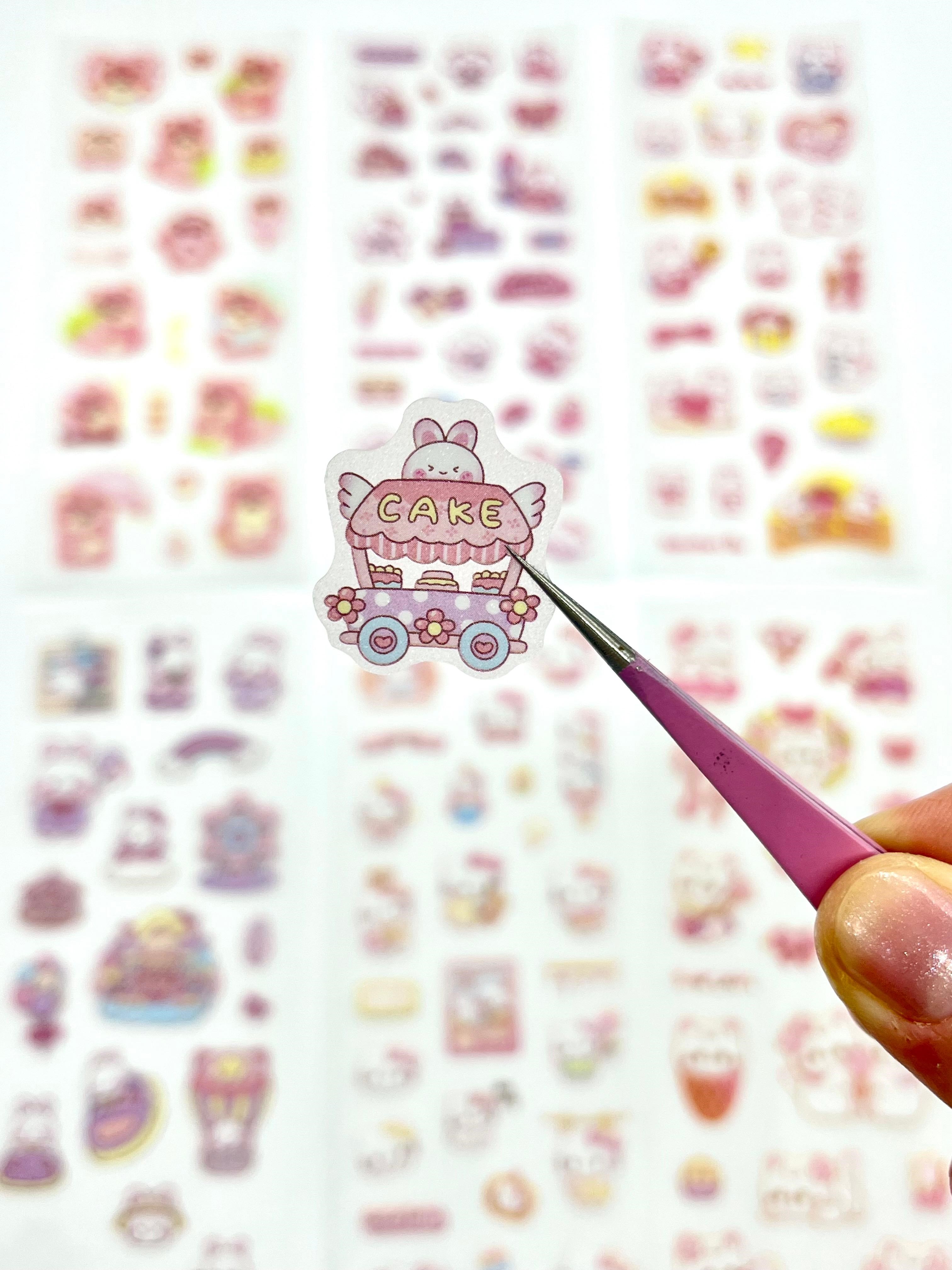 Kawaii Pembe Kedi ve Tavşan Doğum Günü Temalı 6 Yaprak 115 Adet Sticker Seti/Etiket/Çıkartma